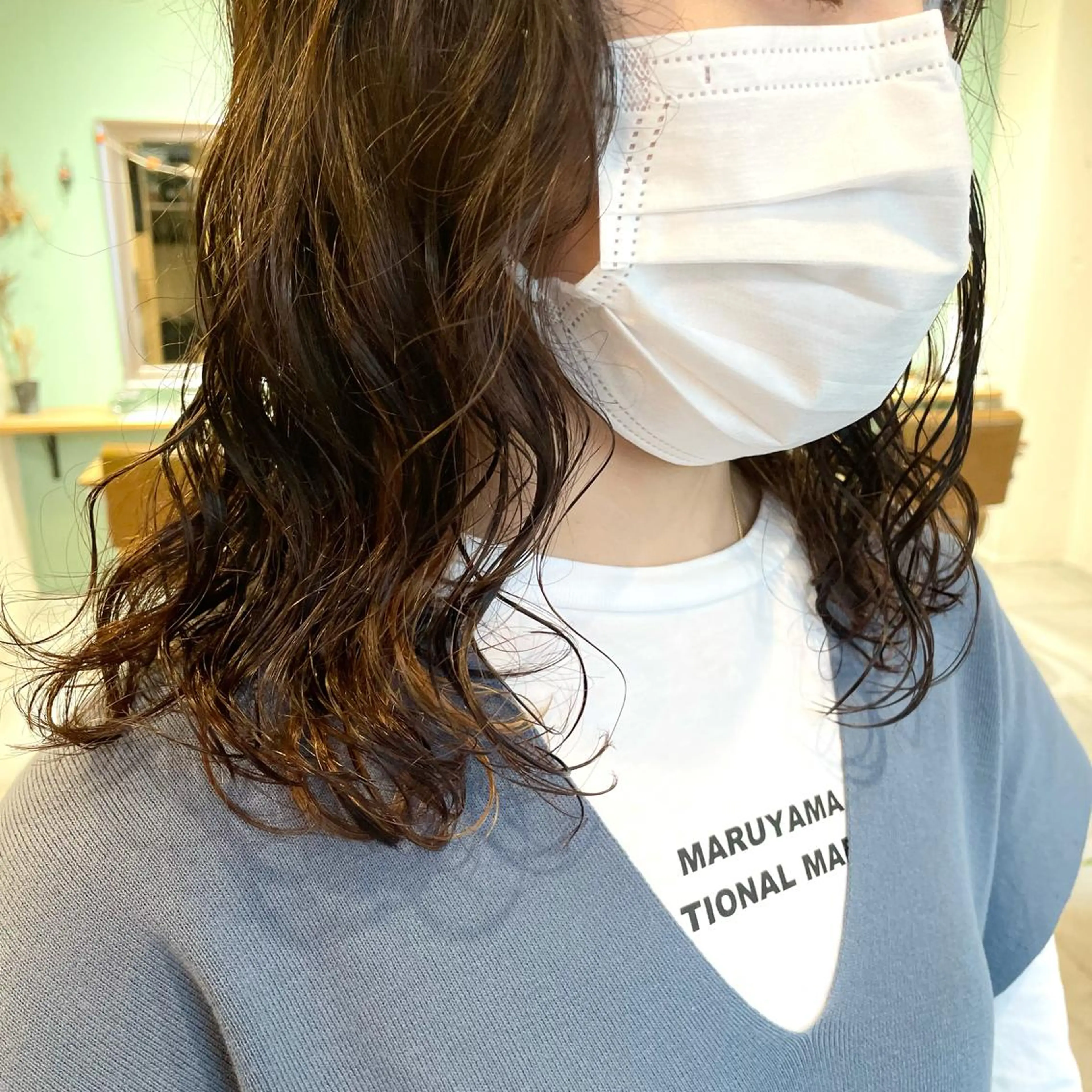 ミディアム パーマ スナコザワ レナのヘアスタイル