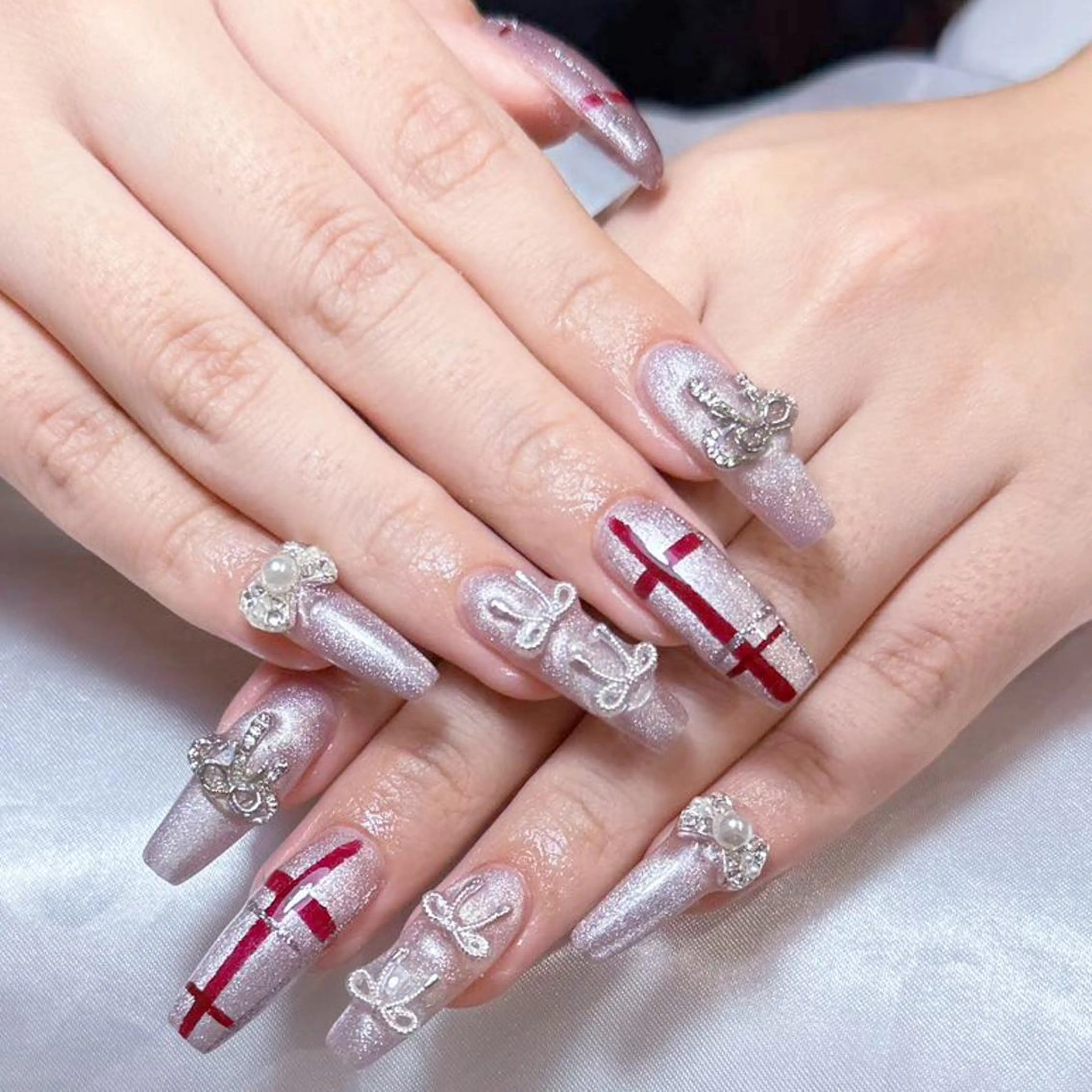 ネイル アートネイル オーロラネイル ガーリー キラキラネイル 韓国ネイル Nail Monsterのネイルデザイン