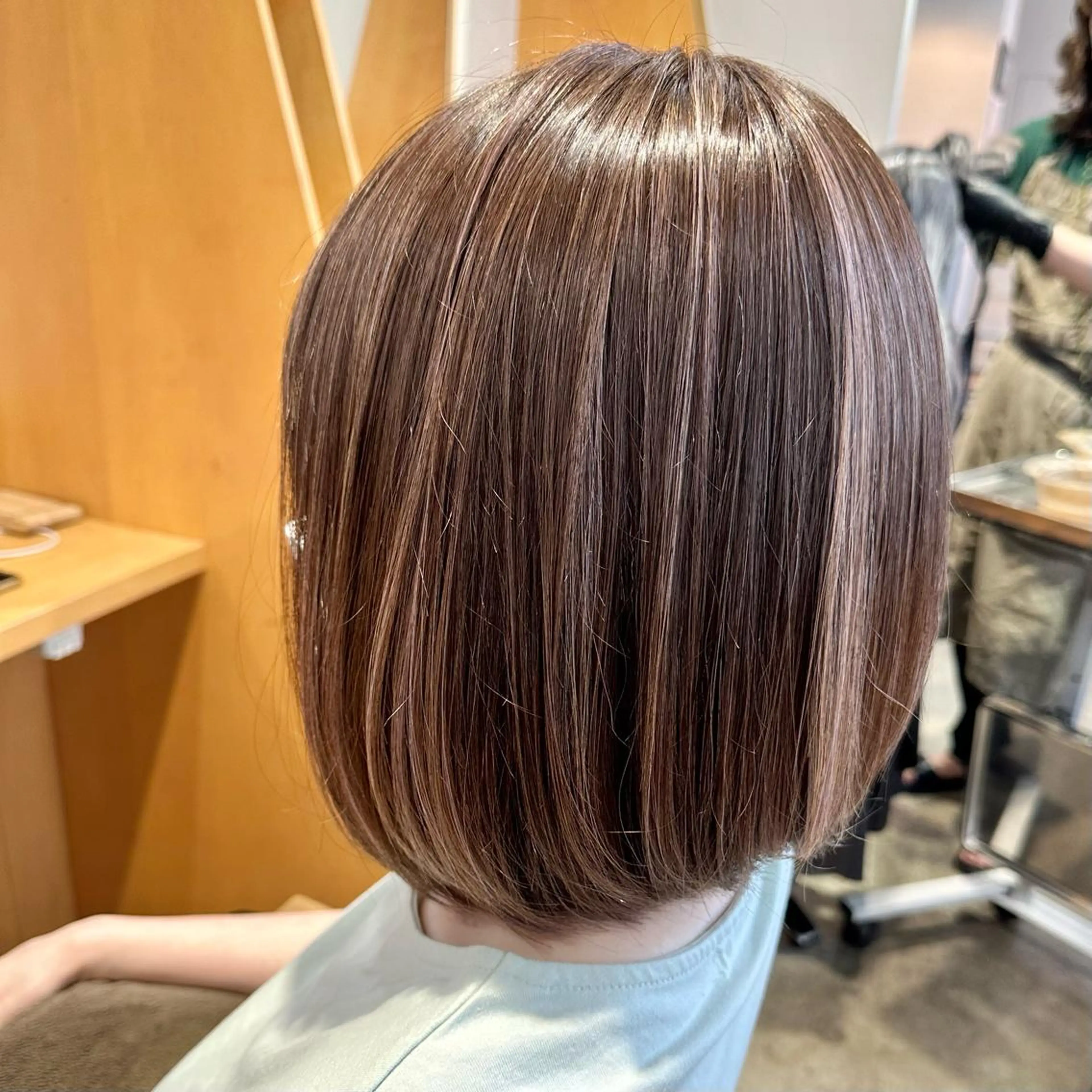 ミディアム ヘアカラー 🌈神バズり 100%色🌈のヘアスタイル