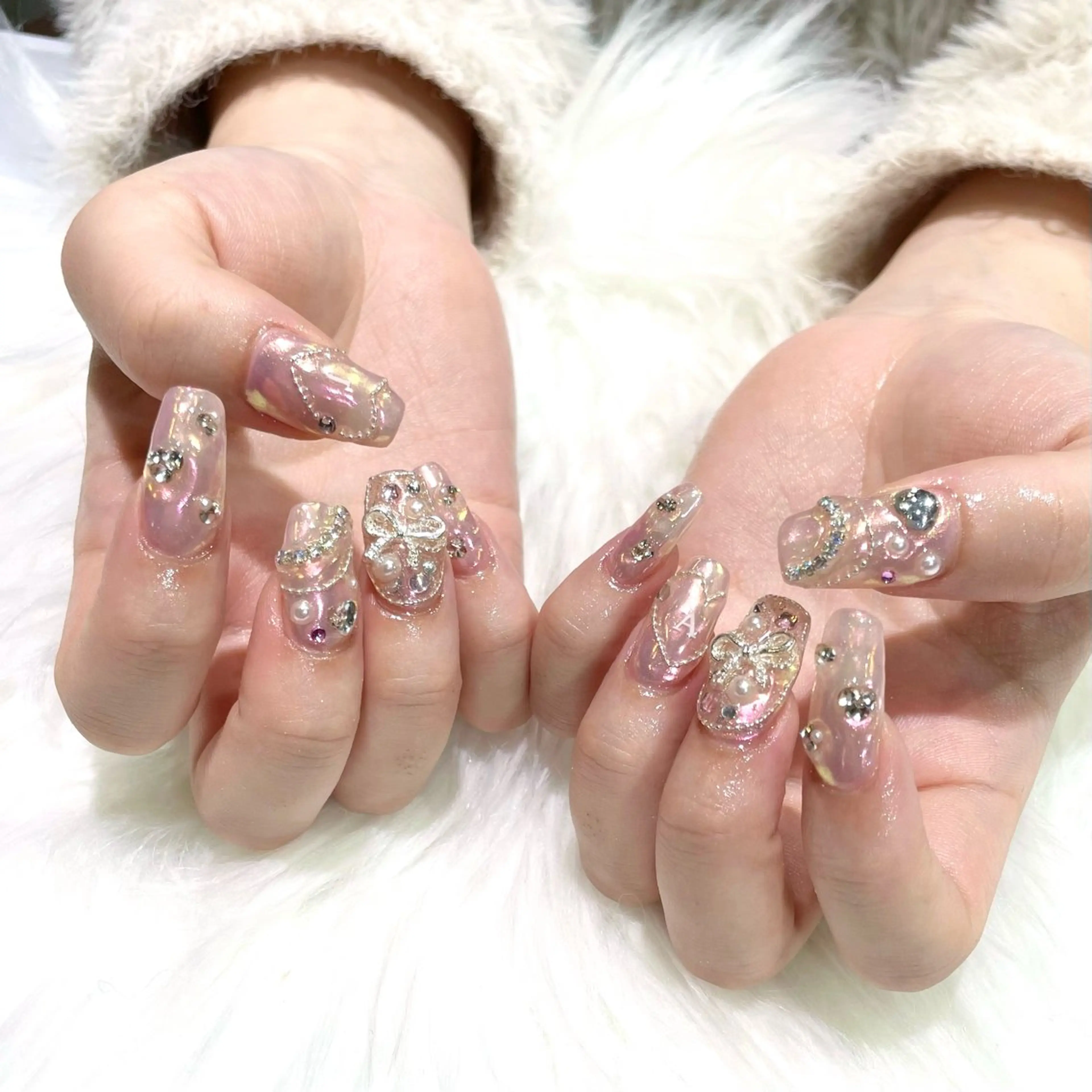 ネイル 冬ネイル クリスマス ハンドネイル jujur HARUKA🌸のネイルデザイン