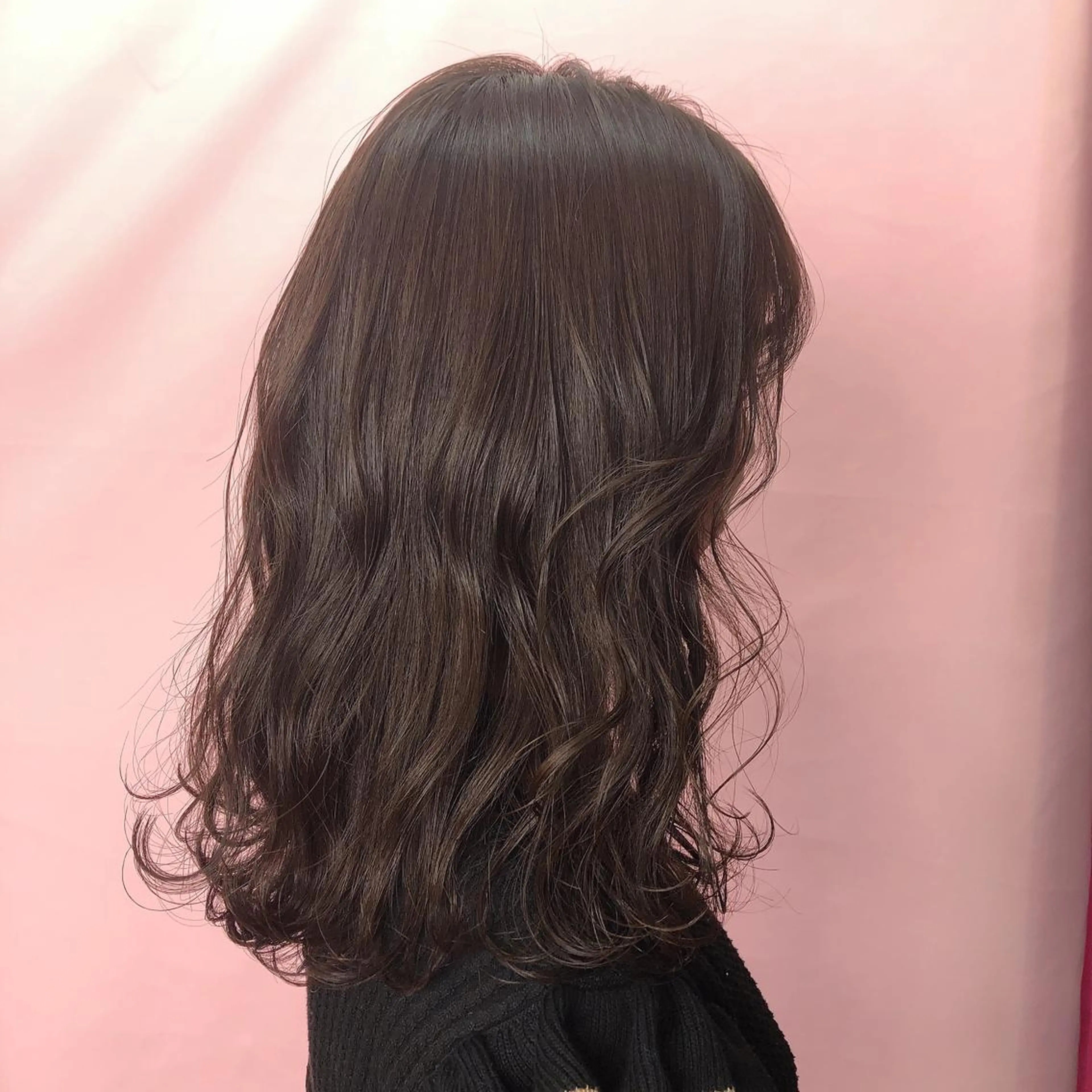 セミロング カラー ブラウンカラー カット ヘアカラー トリートメント 韓国🩵海外ヘア 宮川華奈のヘアスタイル