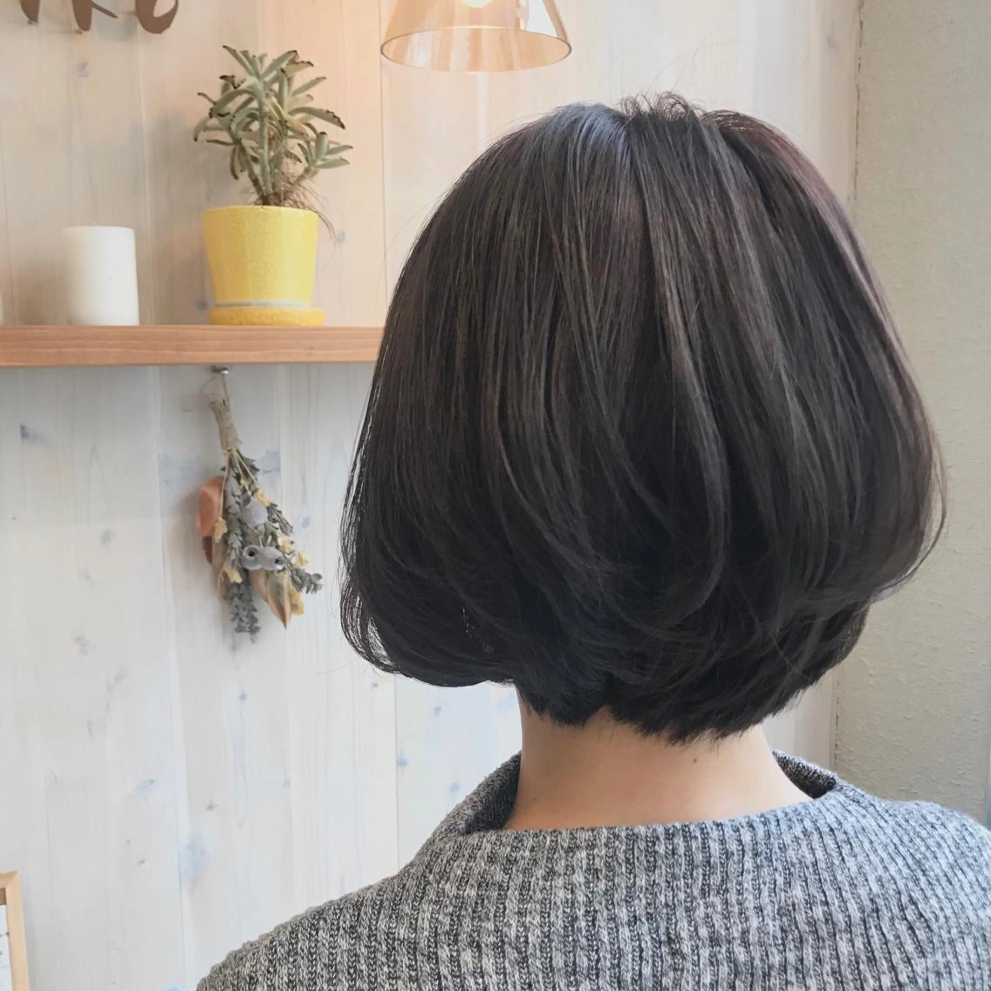 ショート カラー ベージュカラー 透明感カラー/ 寺田千雅子のヘアスタイル