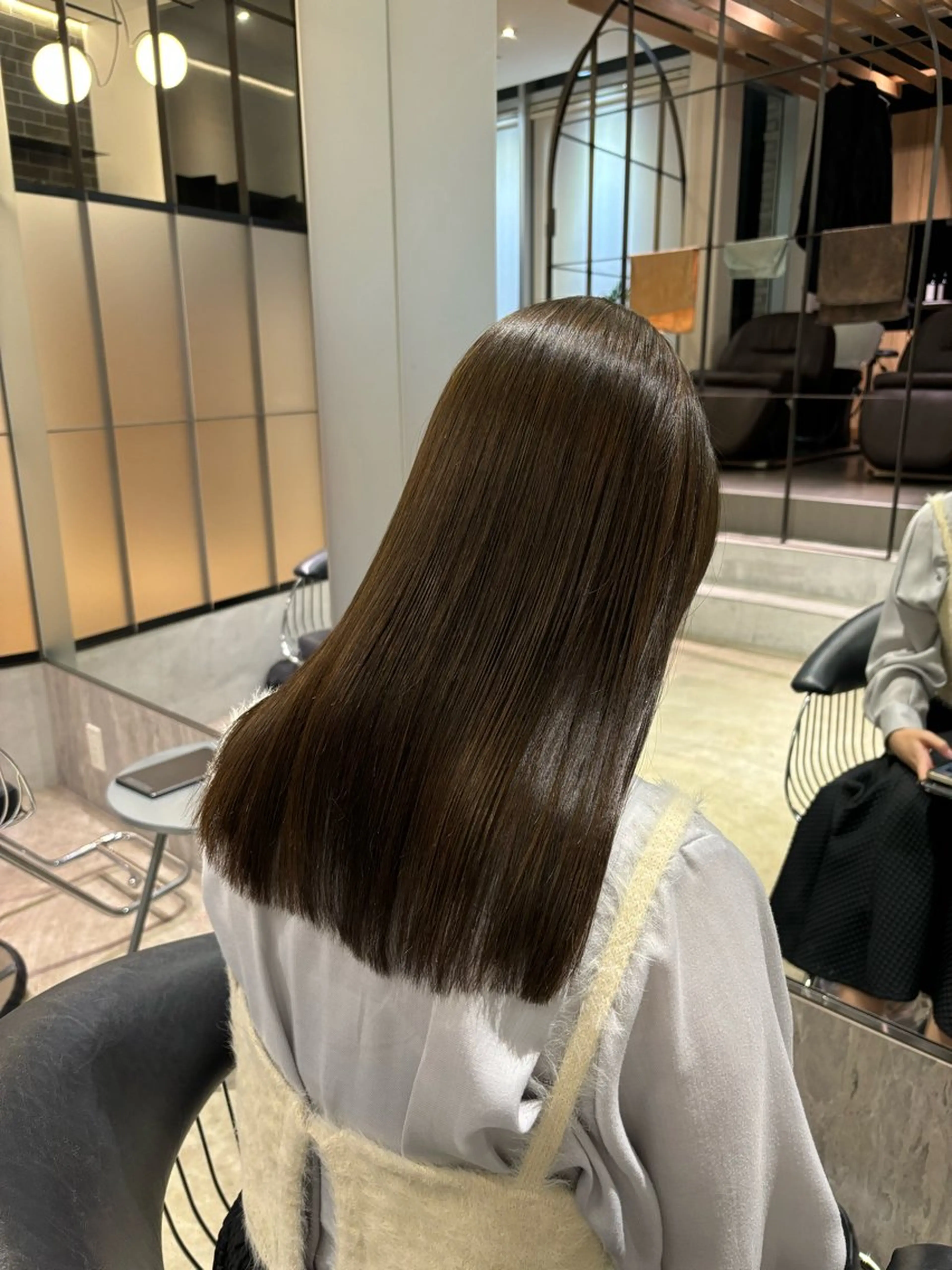 セミロング ヘアカラー トリートメント 西田 美侑のヘアスタイル