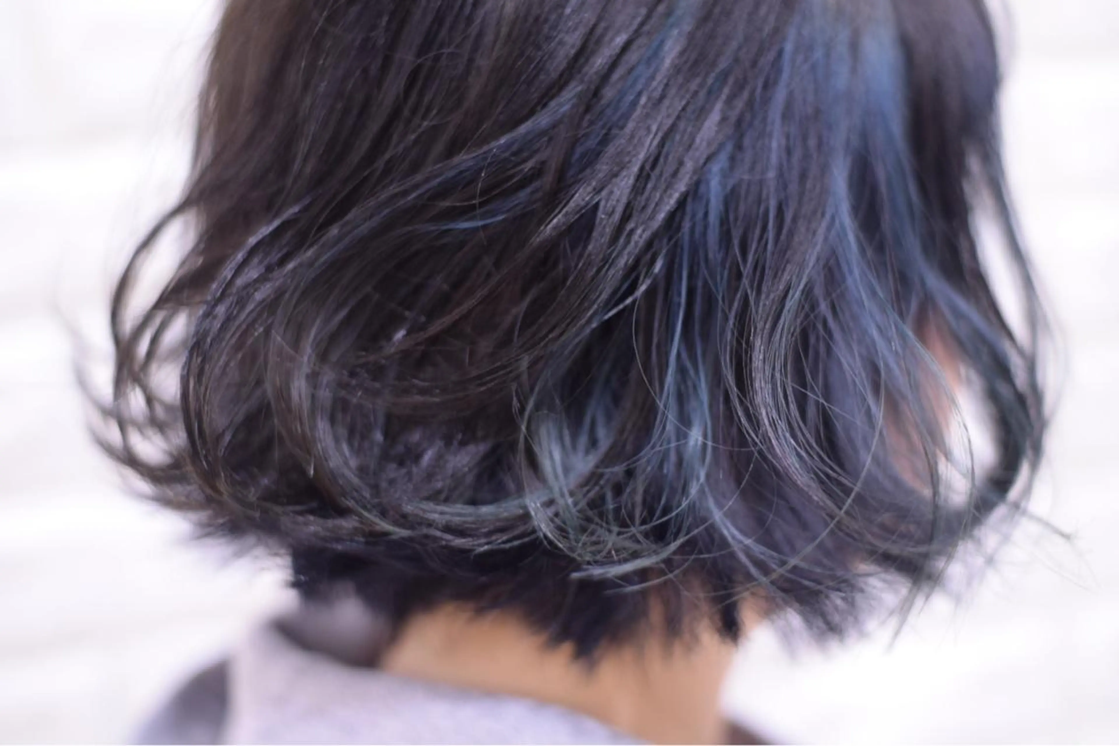 ショート カラー ブルーカラー ハイトーンカラー RYUのヘアスタイル