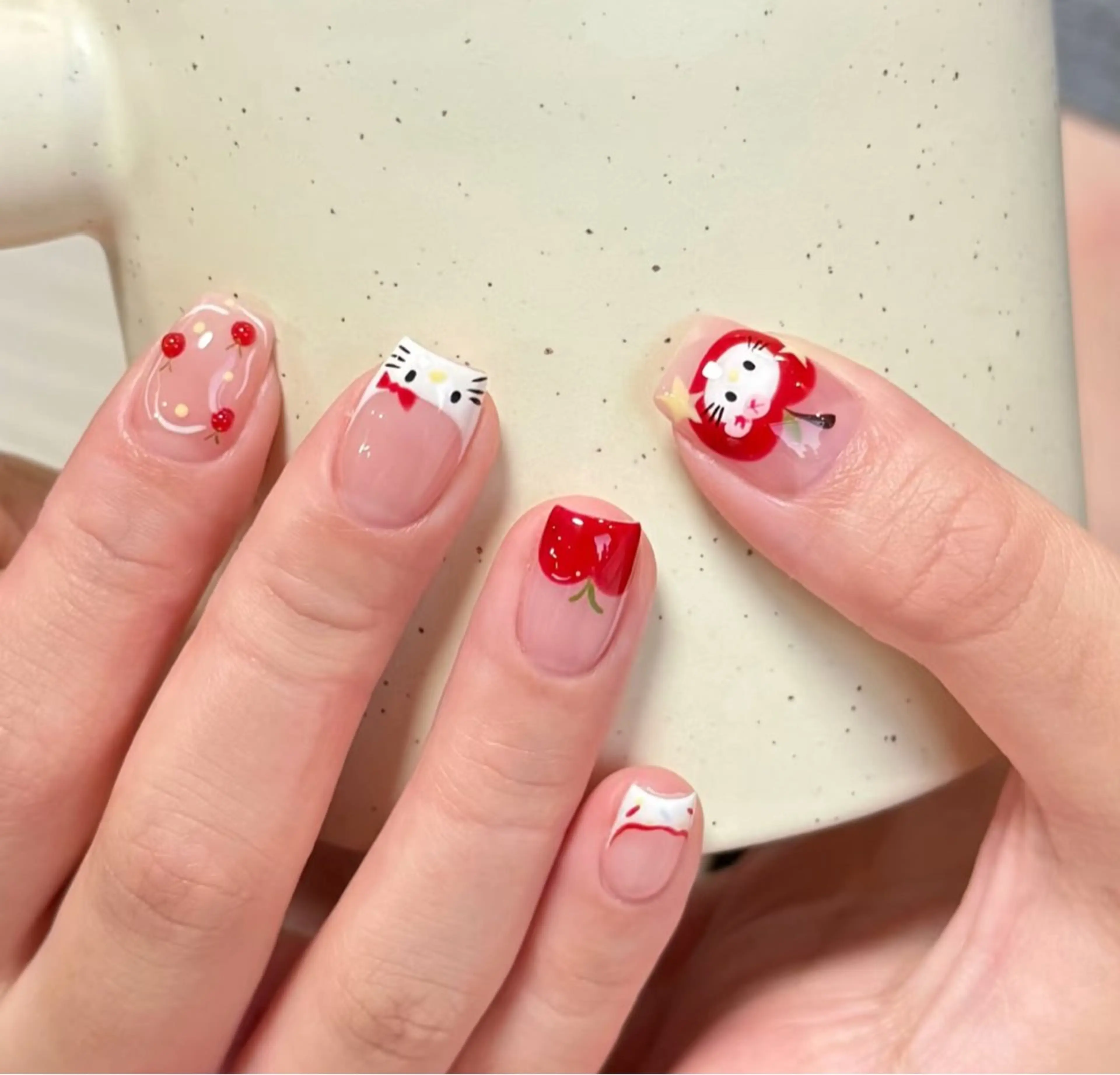 ネイル フットネイル フレンチネイル グラデーション ハート 韓国ネイル ハンドネイル Lynn_ Nailのネイルデザイン