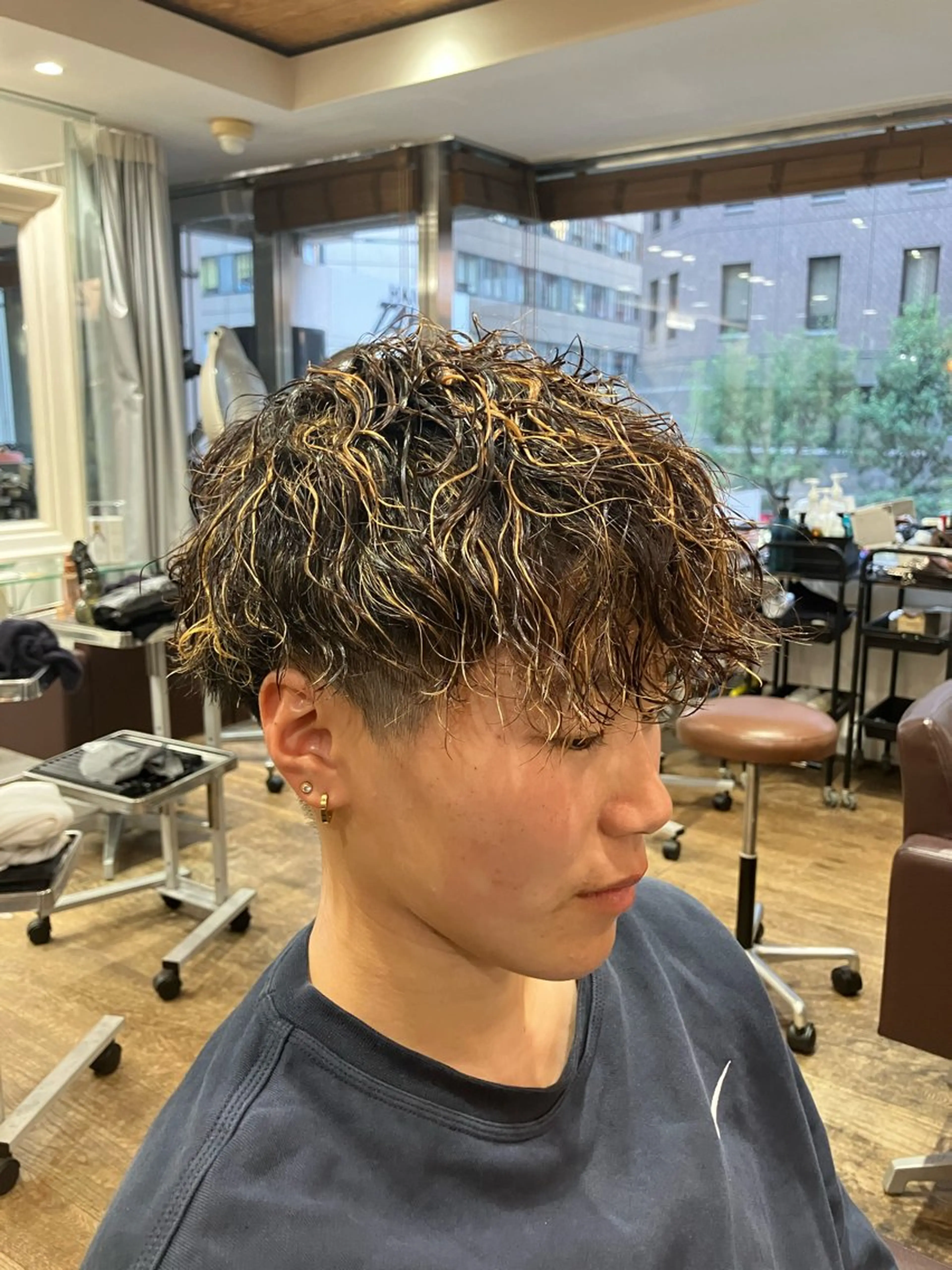 ショート カラー パーマ 山本 聖真のヘアスタイル