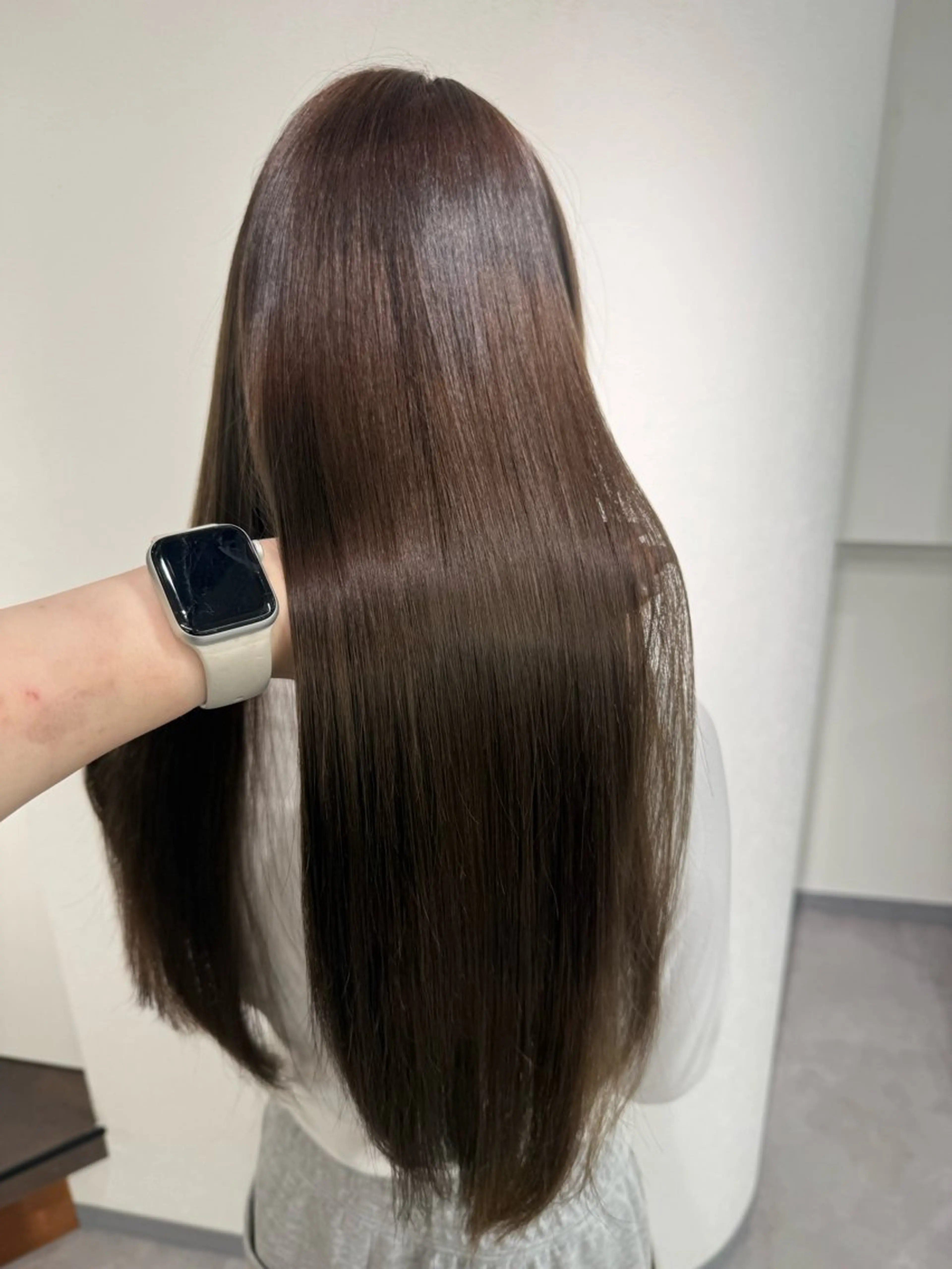 ロング ヘアカラー 薮本 真優のヘアスタイル