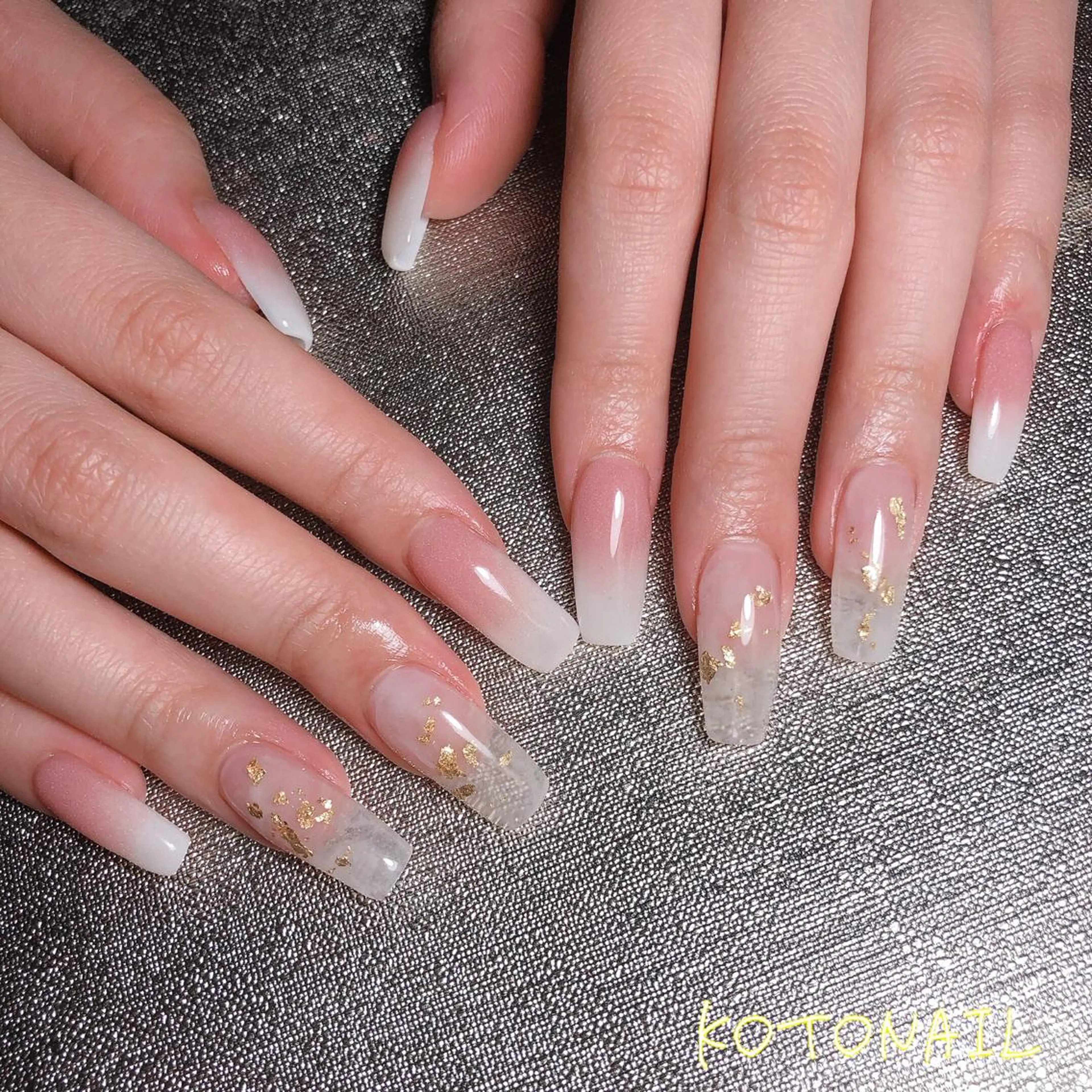 ネイル アートネイル フラッシュネイル フットネイル マグネットネイル ミラーネイル ハンドネイル koto nailのネイルデザイン