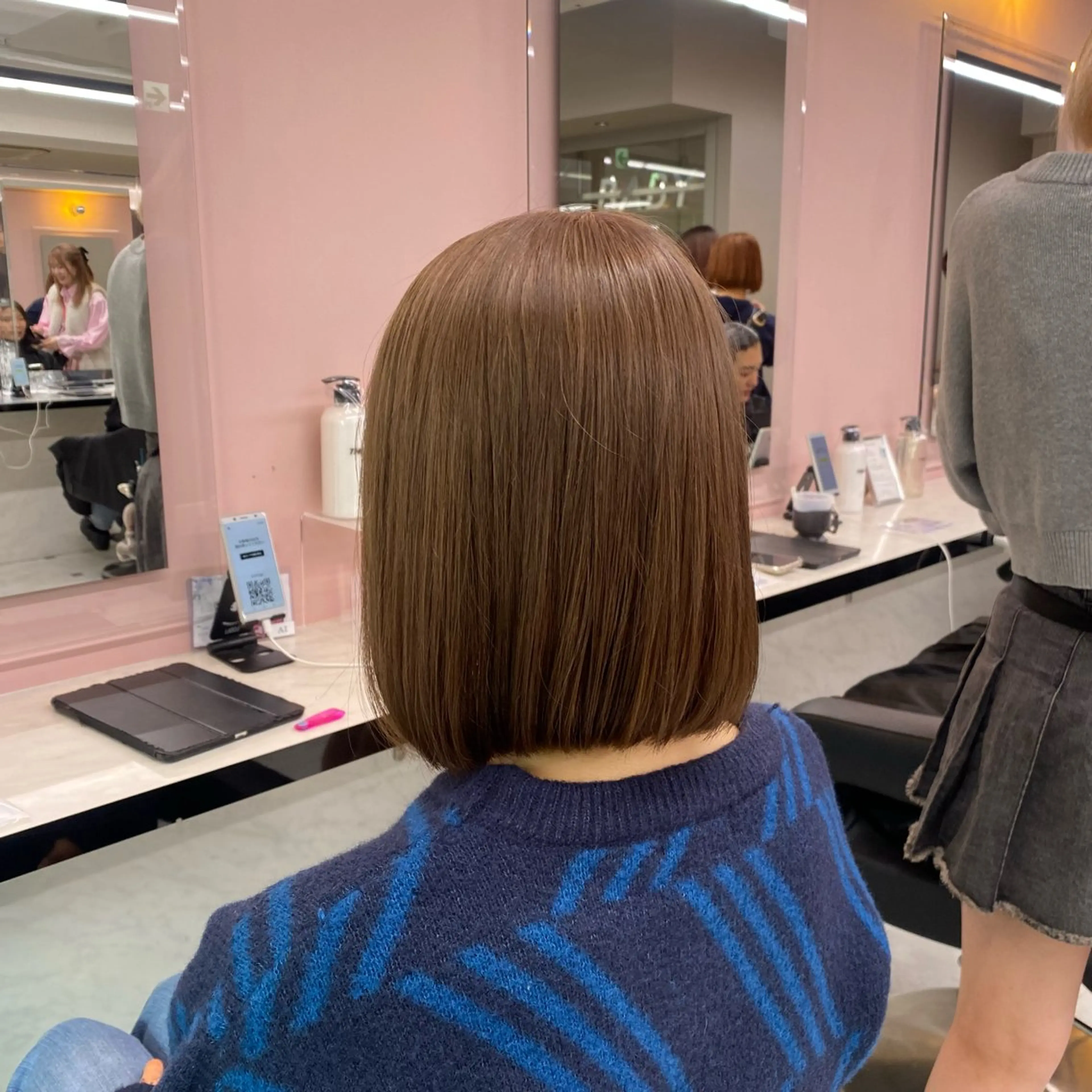 ミディアム カラー ヘアカラー トリートメント ヘッドスパ ヘアセット 透明感ベージュカラー ♡上野♡AIのヘアスタイル