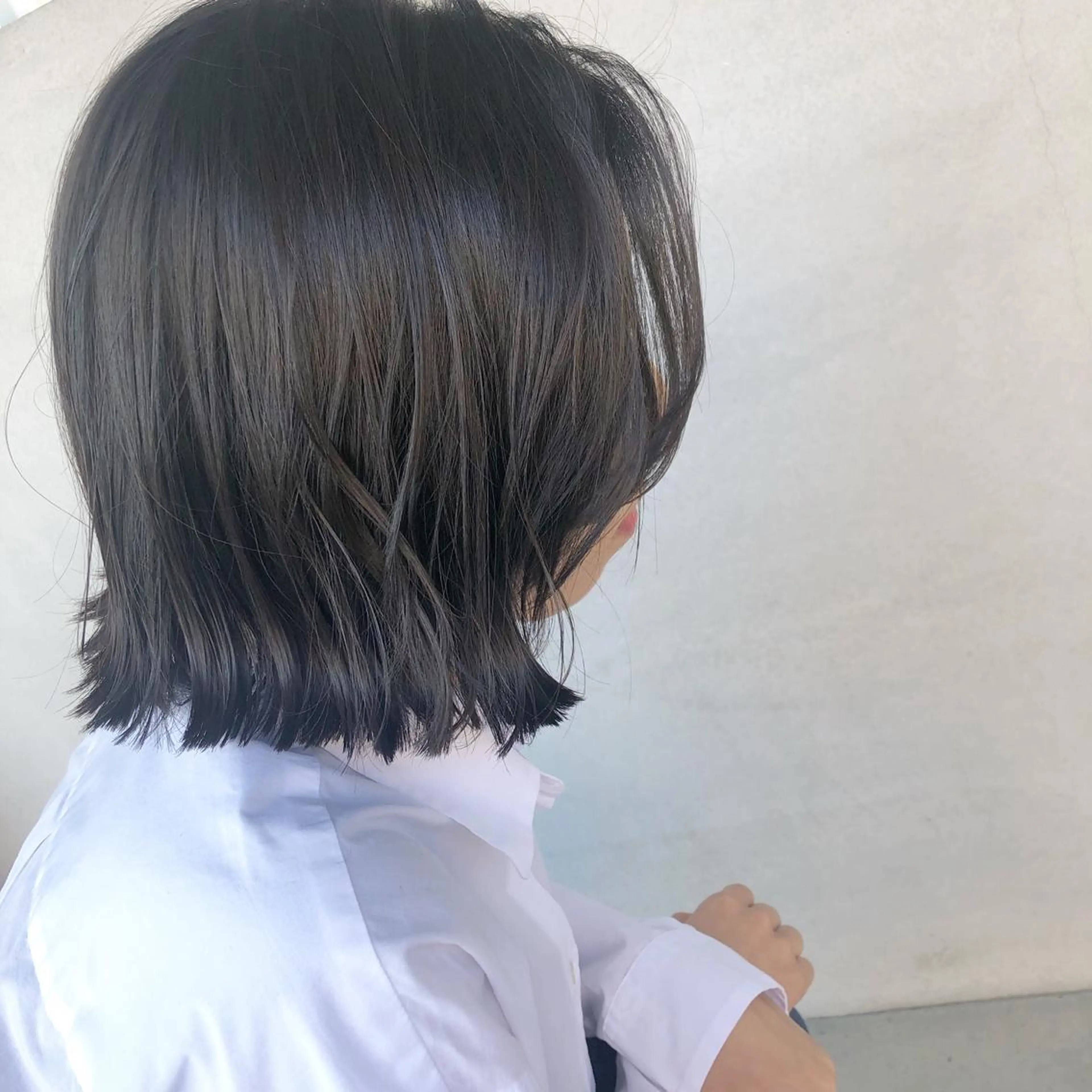 ミディアム カット 小森 樹奈のヘアスタイル
