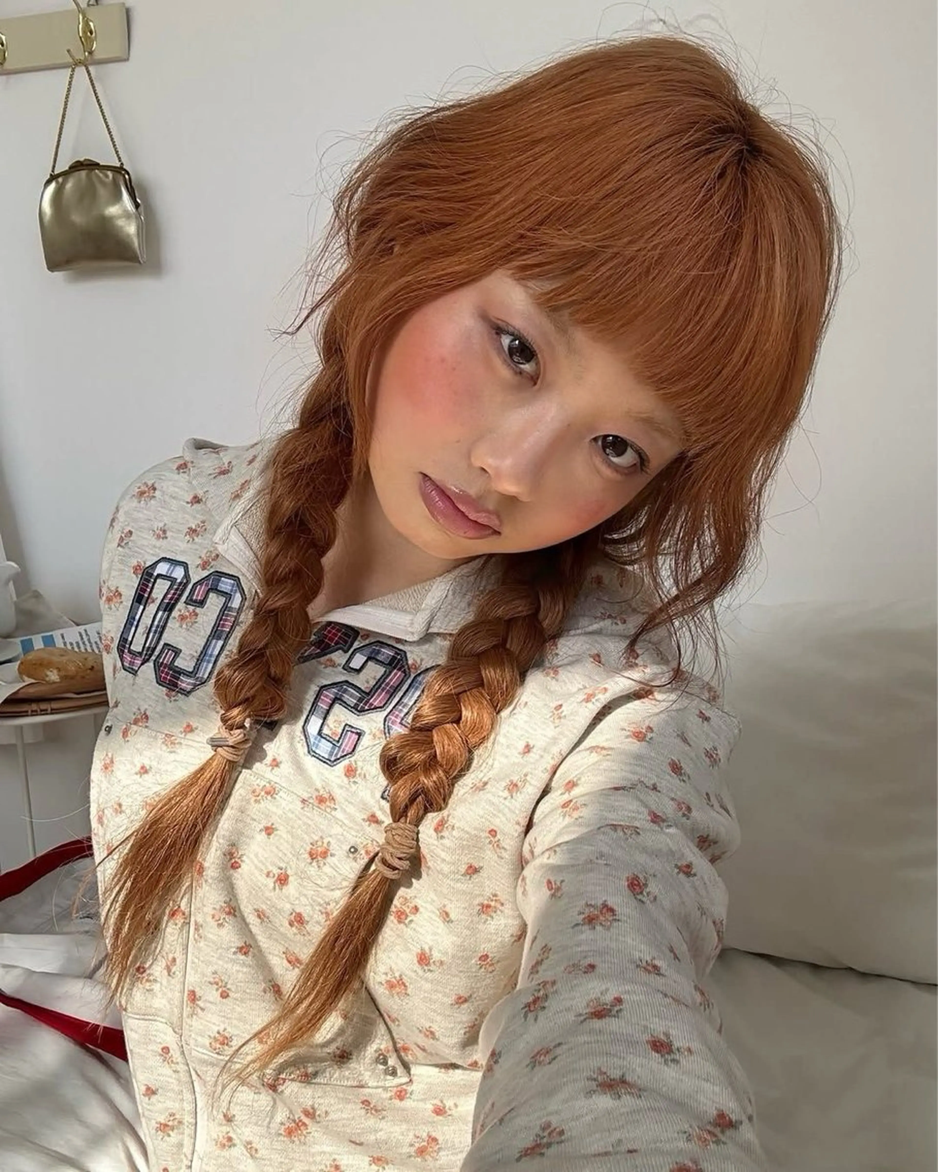 カラー ブリーチ 透明感カラー ヘアカラー rinka／縮毛矯正 スタイリング 暖色のヘアスタイル