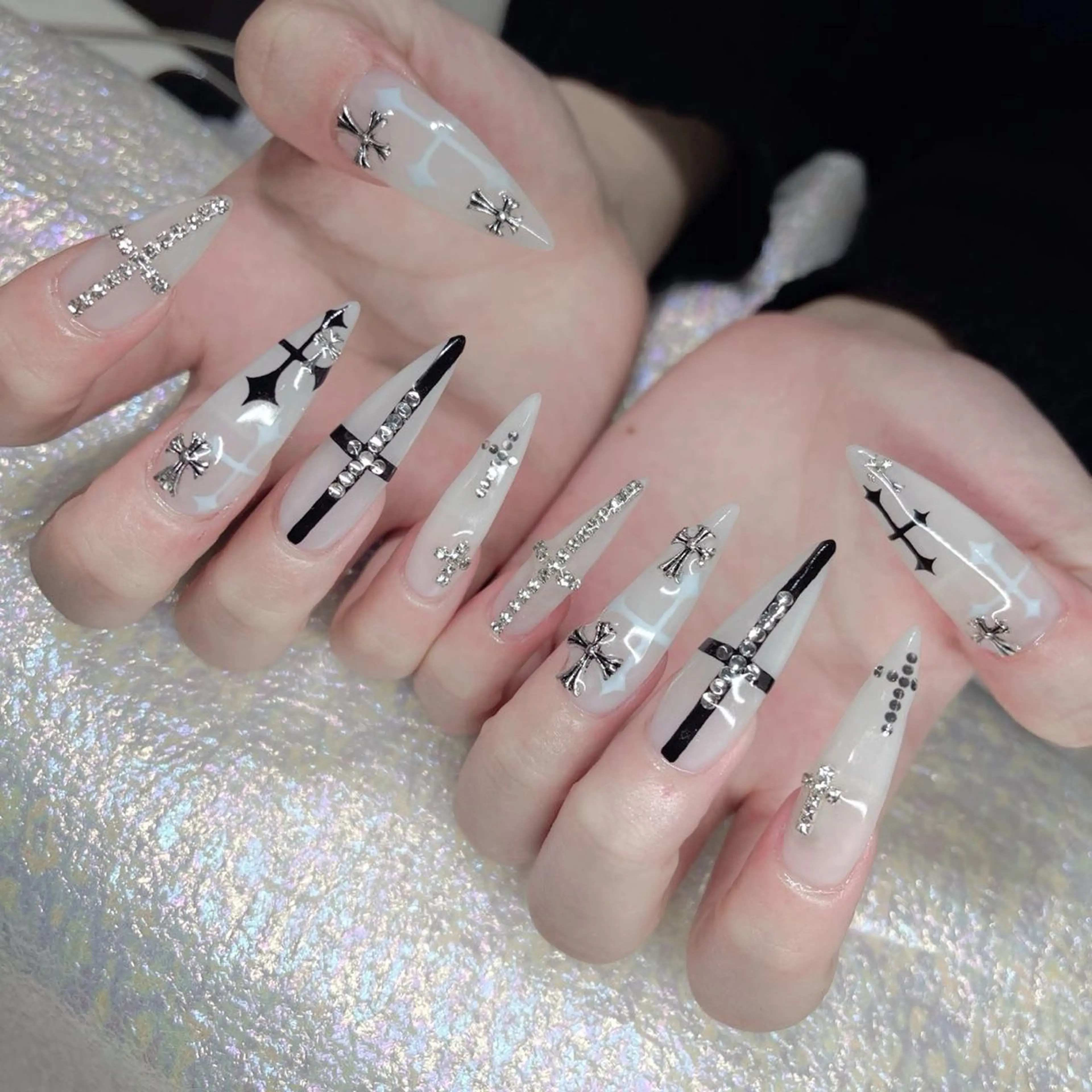ネイル ハンドネイル Queens マオのネイルデザイン
