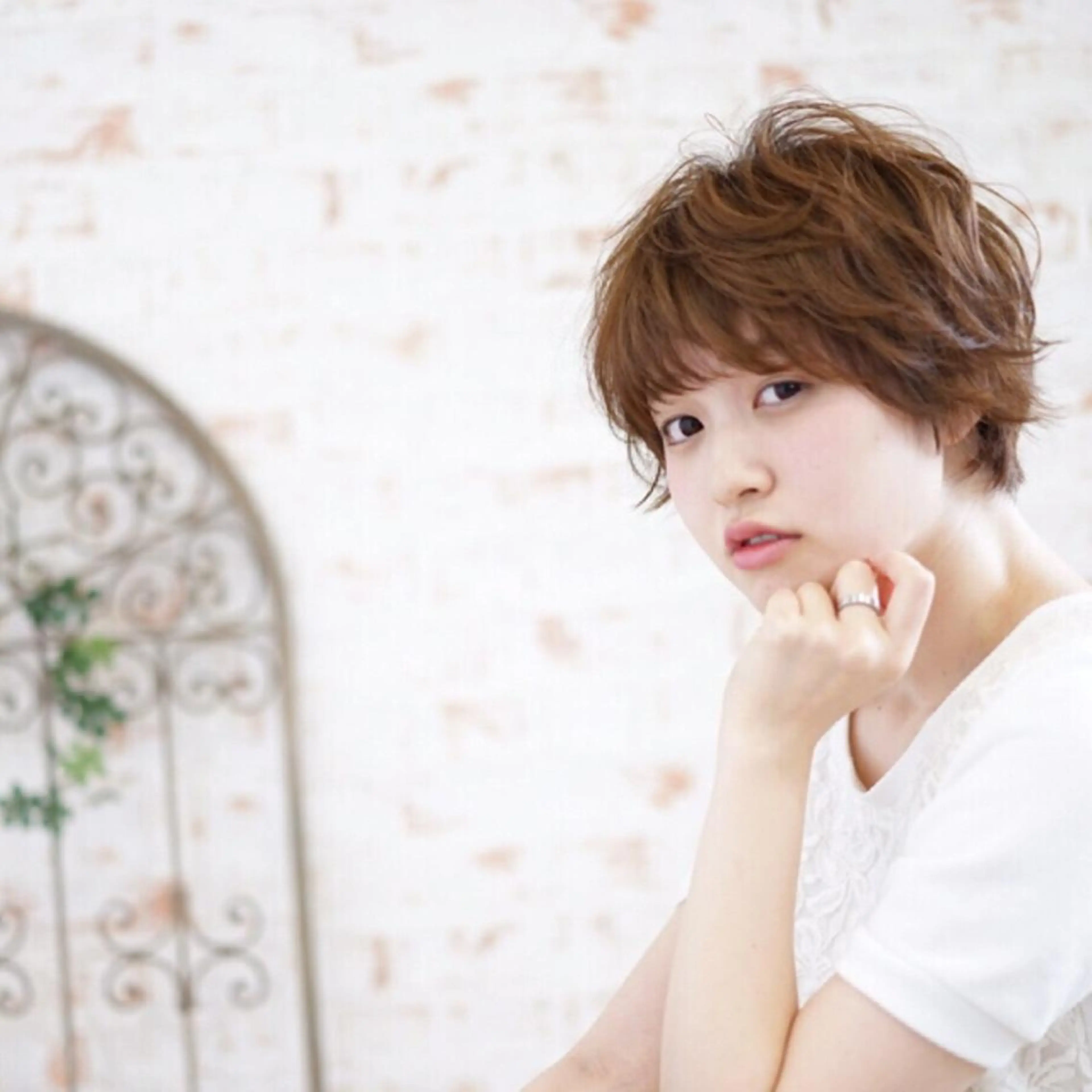 ショート ヘアールーム アートのヘアスタイル