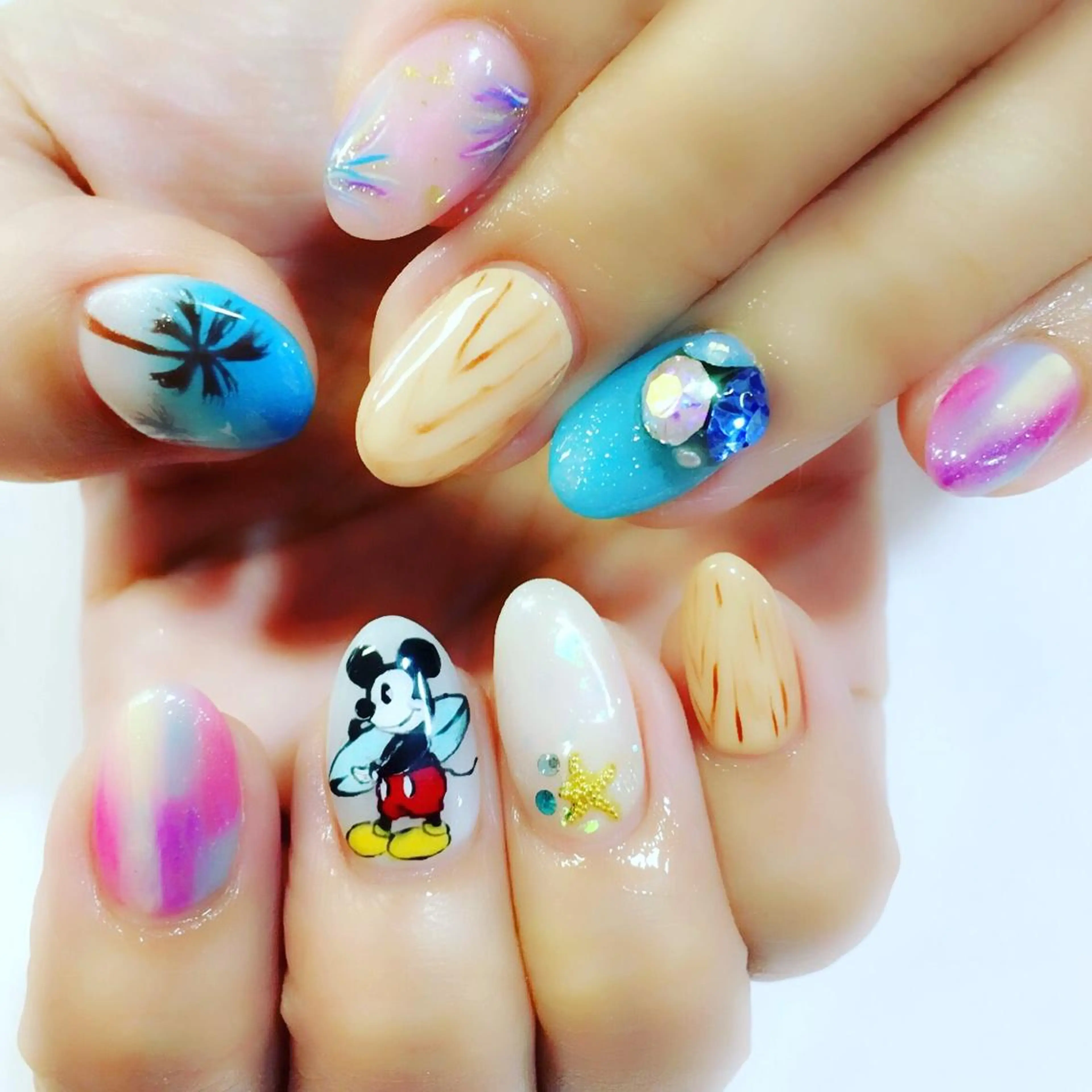 ミディアム カラー パーマ ヘアアレンジ メンズ キッズ ネイル マツエク・マツパ 学生(メンズ向け) 付け放題 学生 アートネイル フットネイル NAILSGOGO shibuyaのネイルデザイン