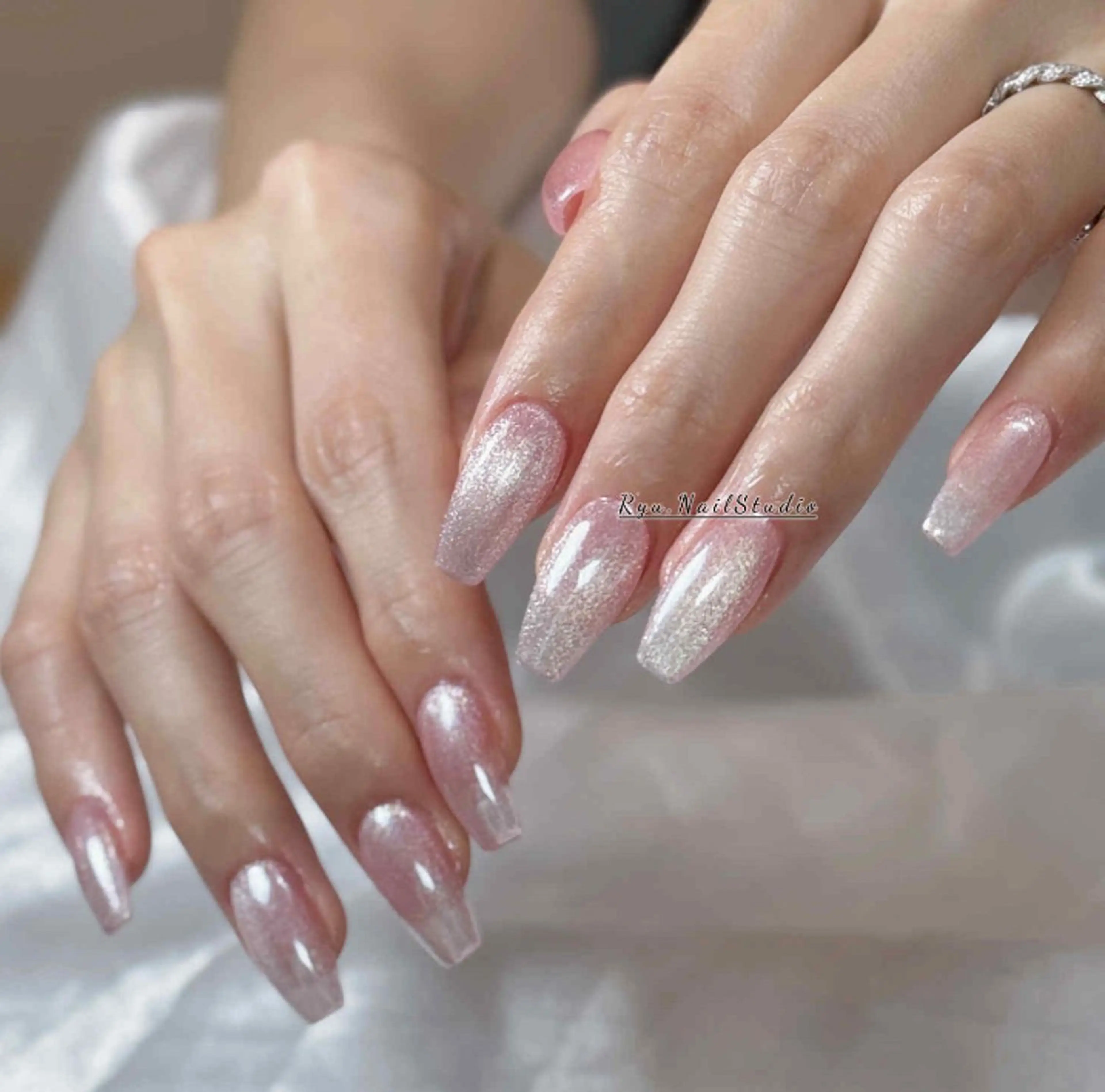 ネイル アートネイル フラワーネイル フレンチネイル ジェルネイル グラデーション ハンドネイル Ryunail所属・Ryu Nail NekoChanのネイルデザイン