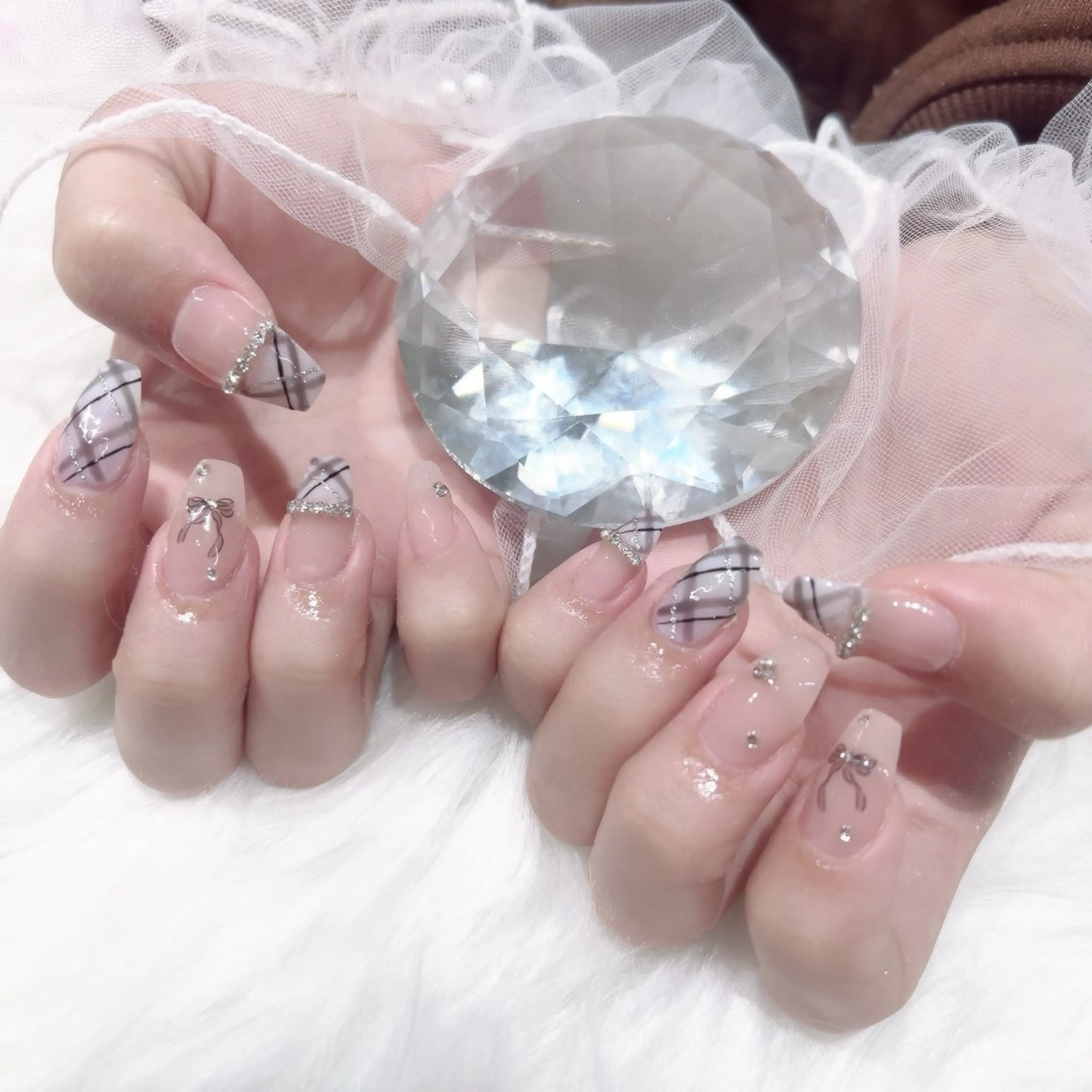 ネイル Rola所属・⟡˖· まゆり꙳⟡のネイルデザイン