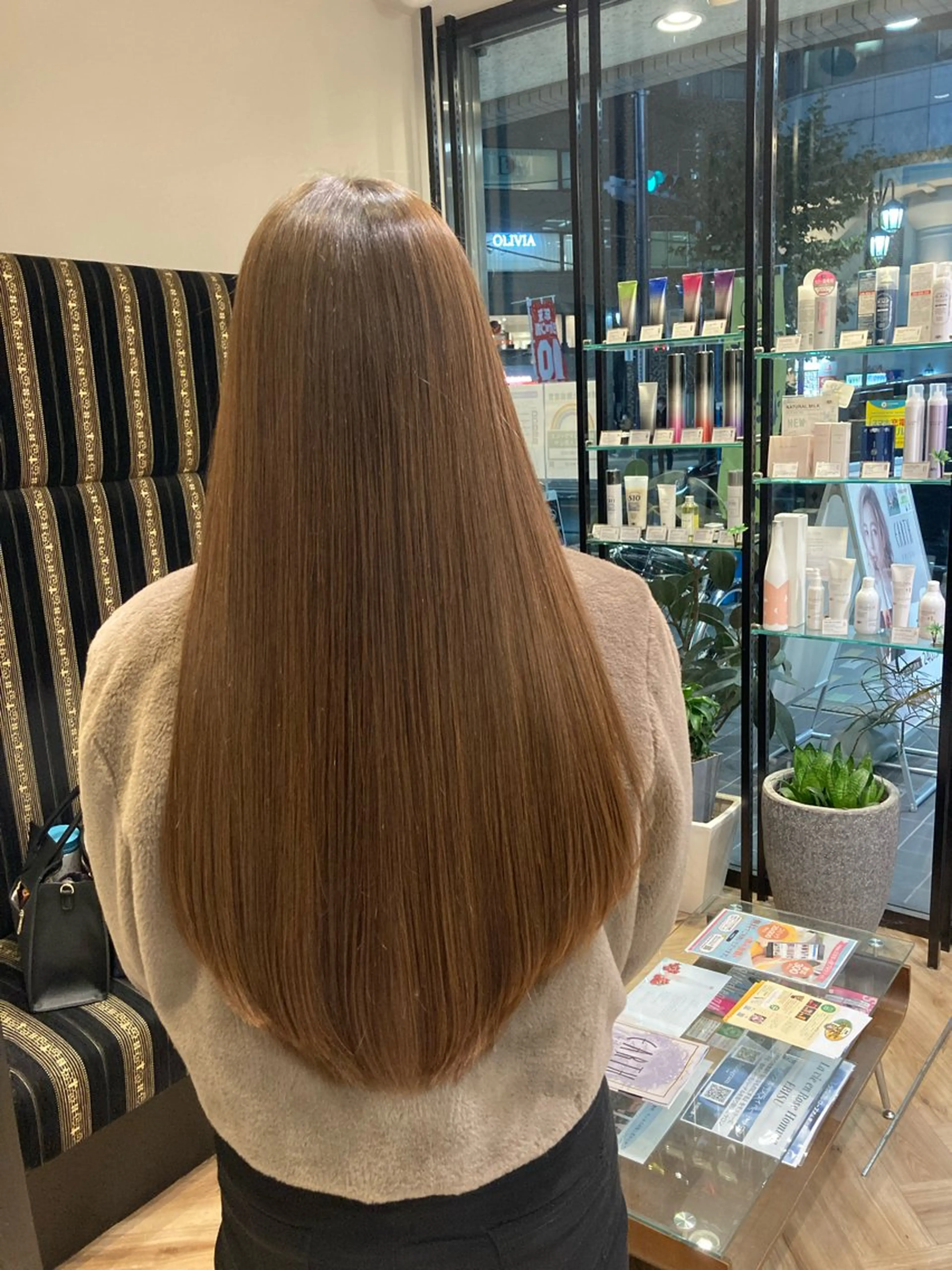 セミロング カラー 伊藤 裕太郎のヘアスタイル