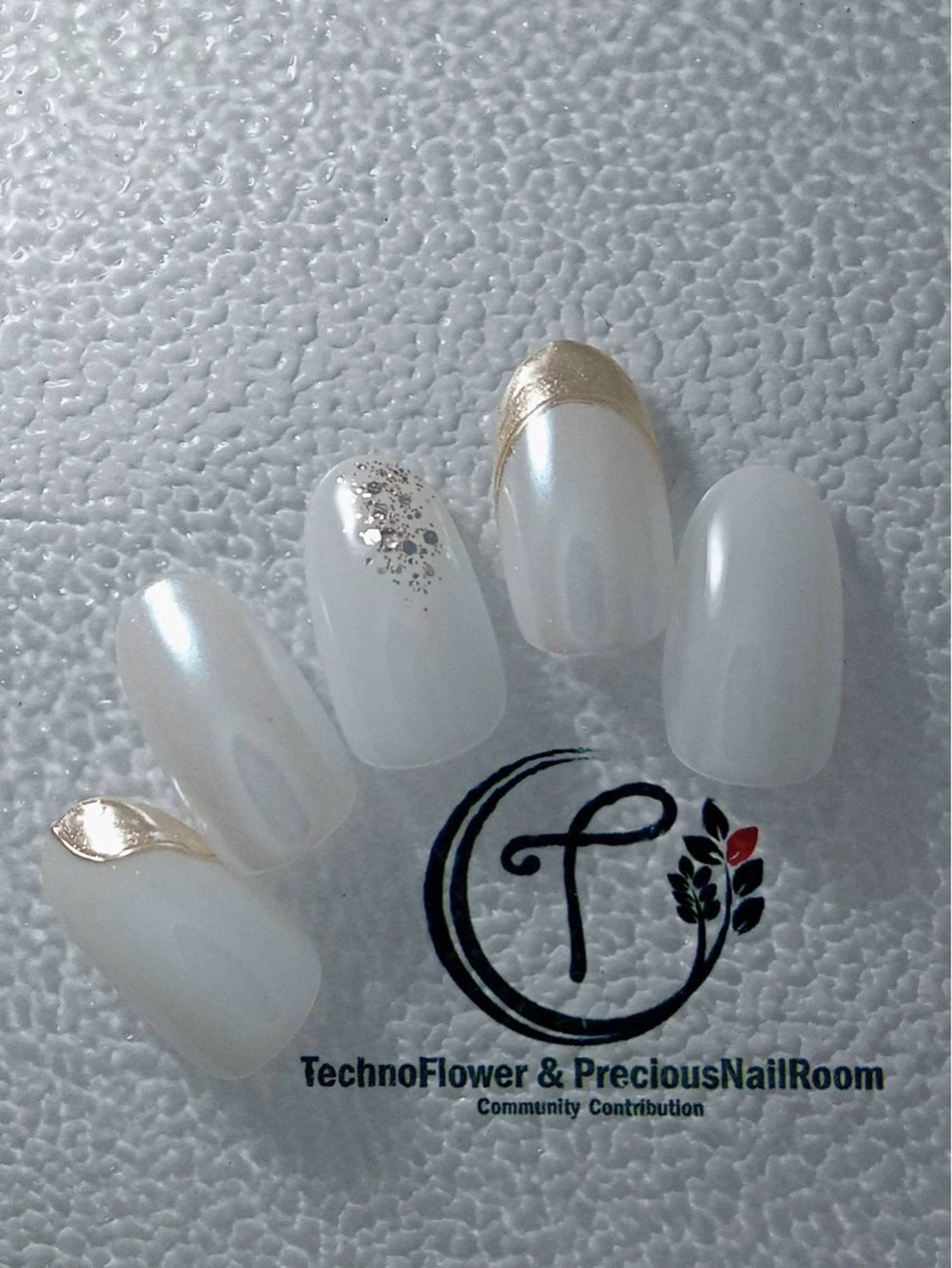 ネイル フラワーネイル ハンドネイル precious nail room所属・precious nail  roomのネイルデザイン