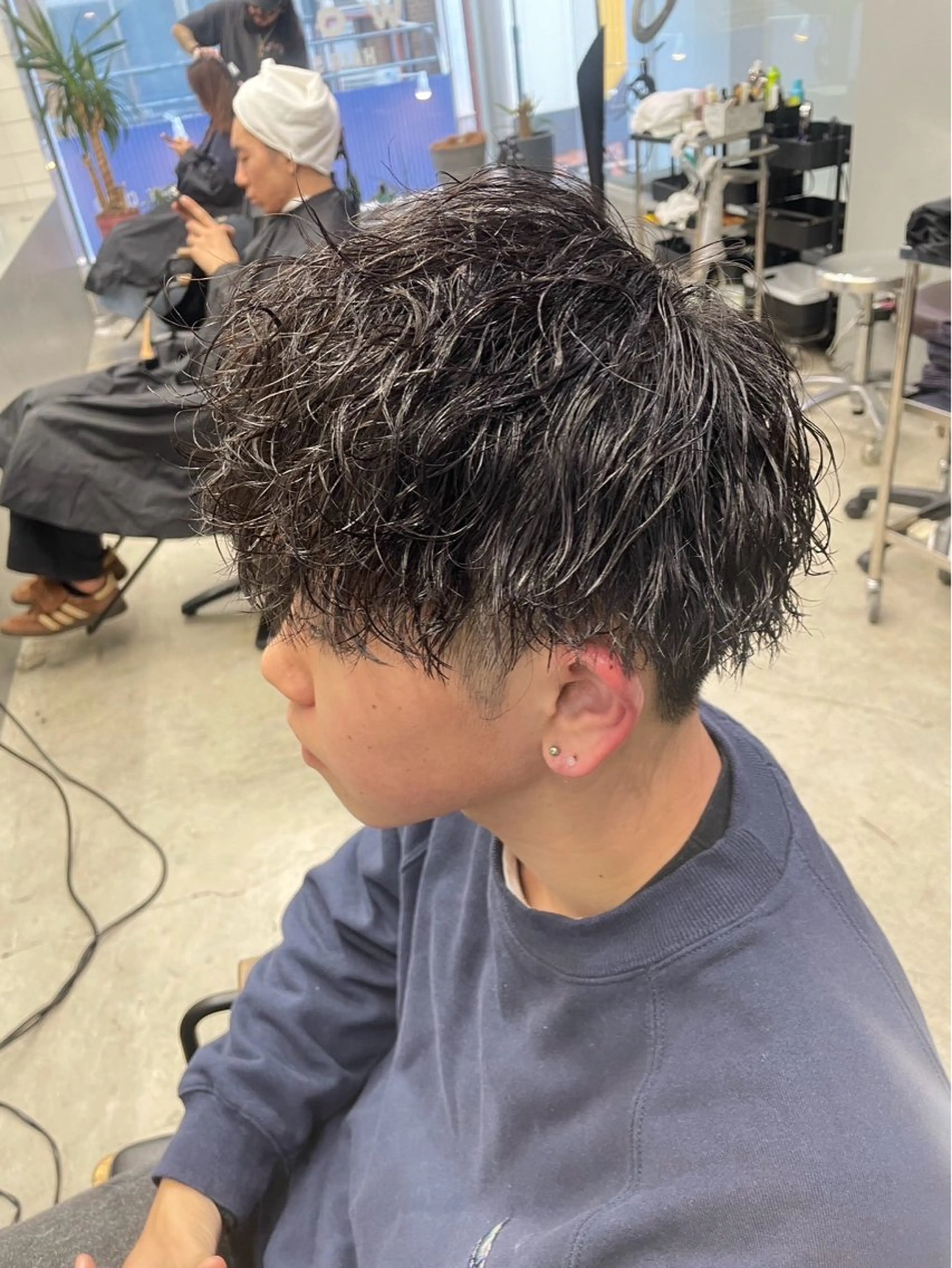 ミディアム パーマ メンズ カット パーマ メンズ専門サロン wokeのヘアスタイル