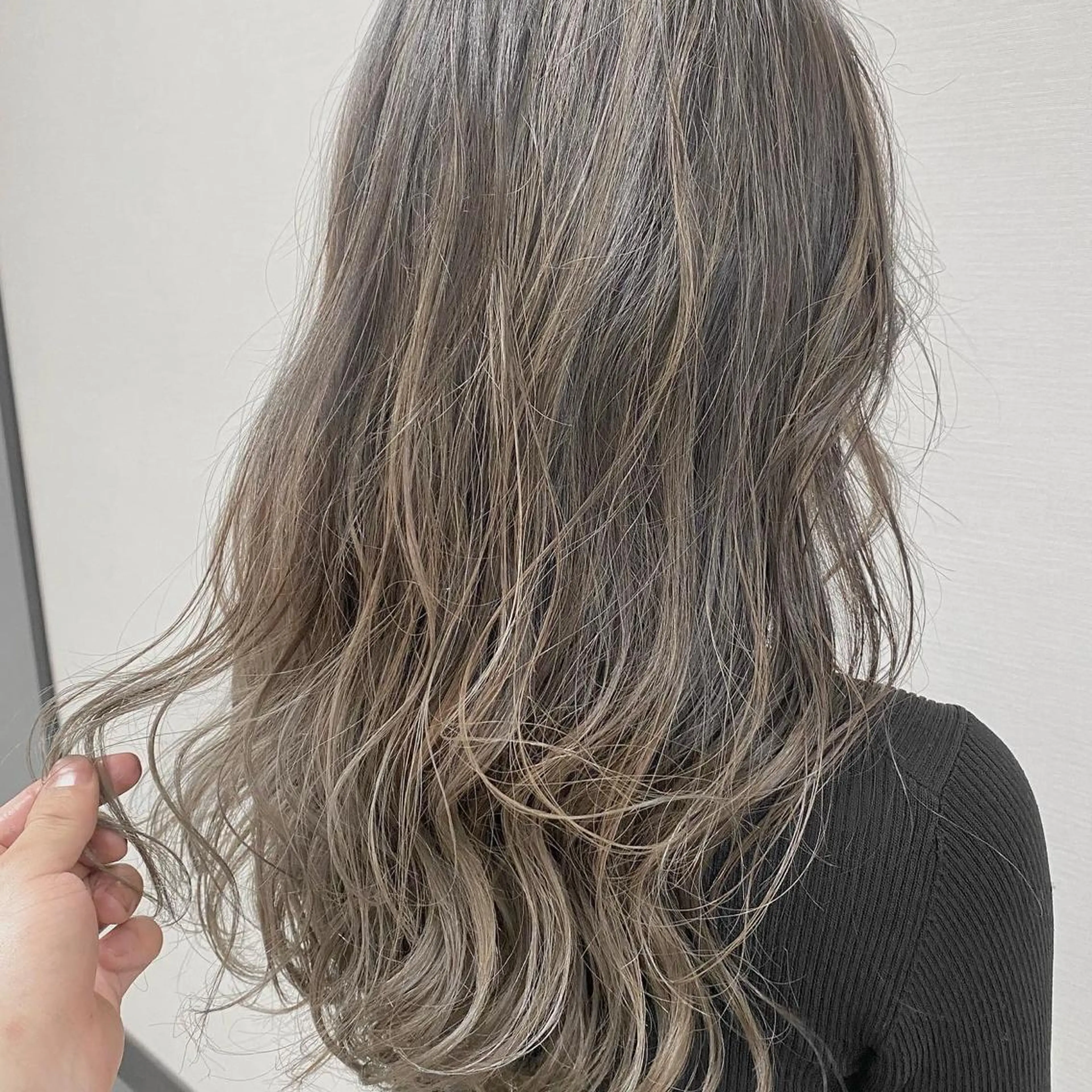 ロング カラー グラデーションカラー ハイライトカラー ハイライト 🌿ブリーチ/髪質 改善/🌿‬JINのヘアスタイル