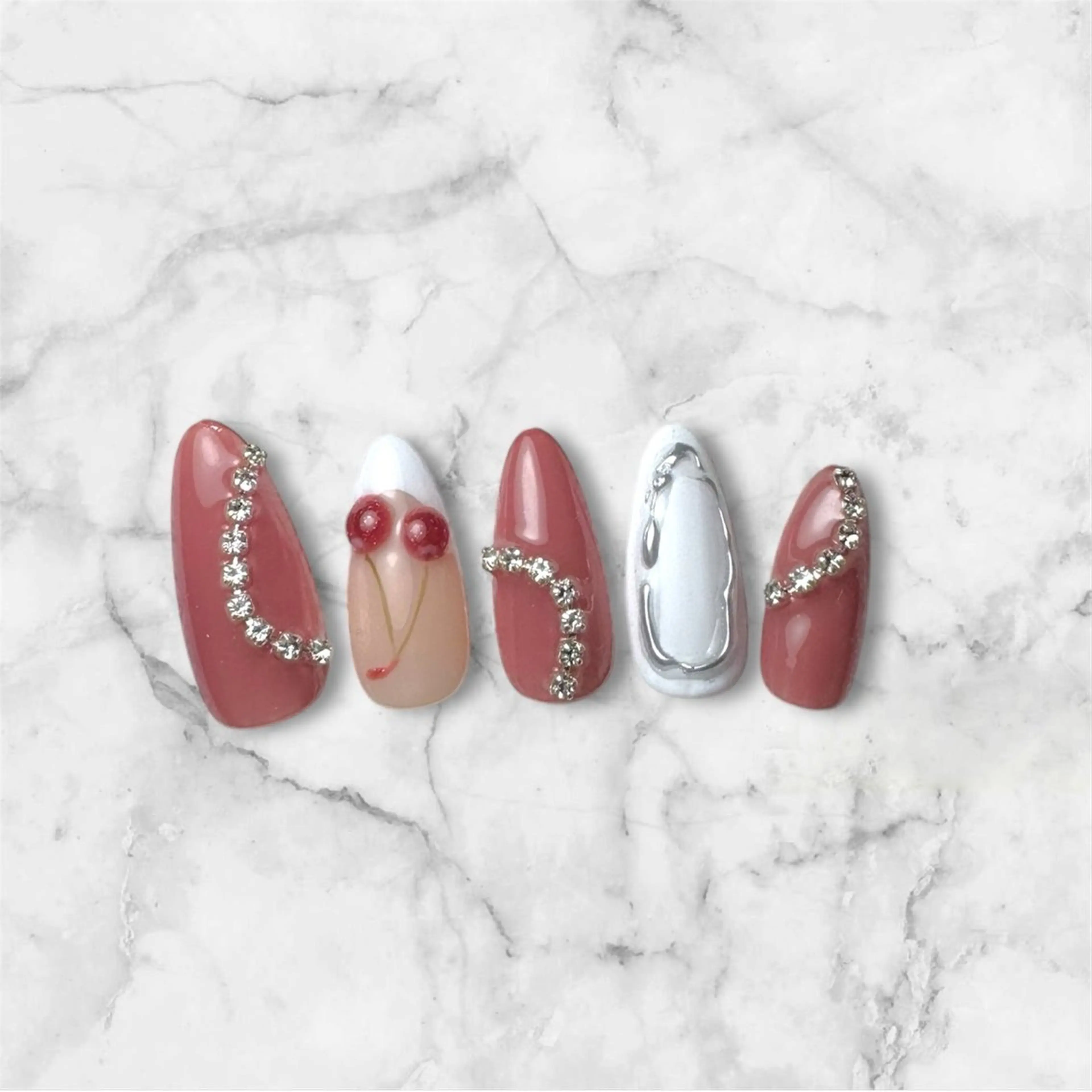 ショート ハンドネイル watanabe miyuuのネイルデザイン