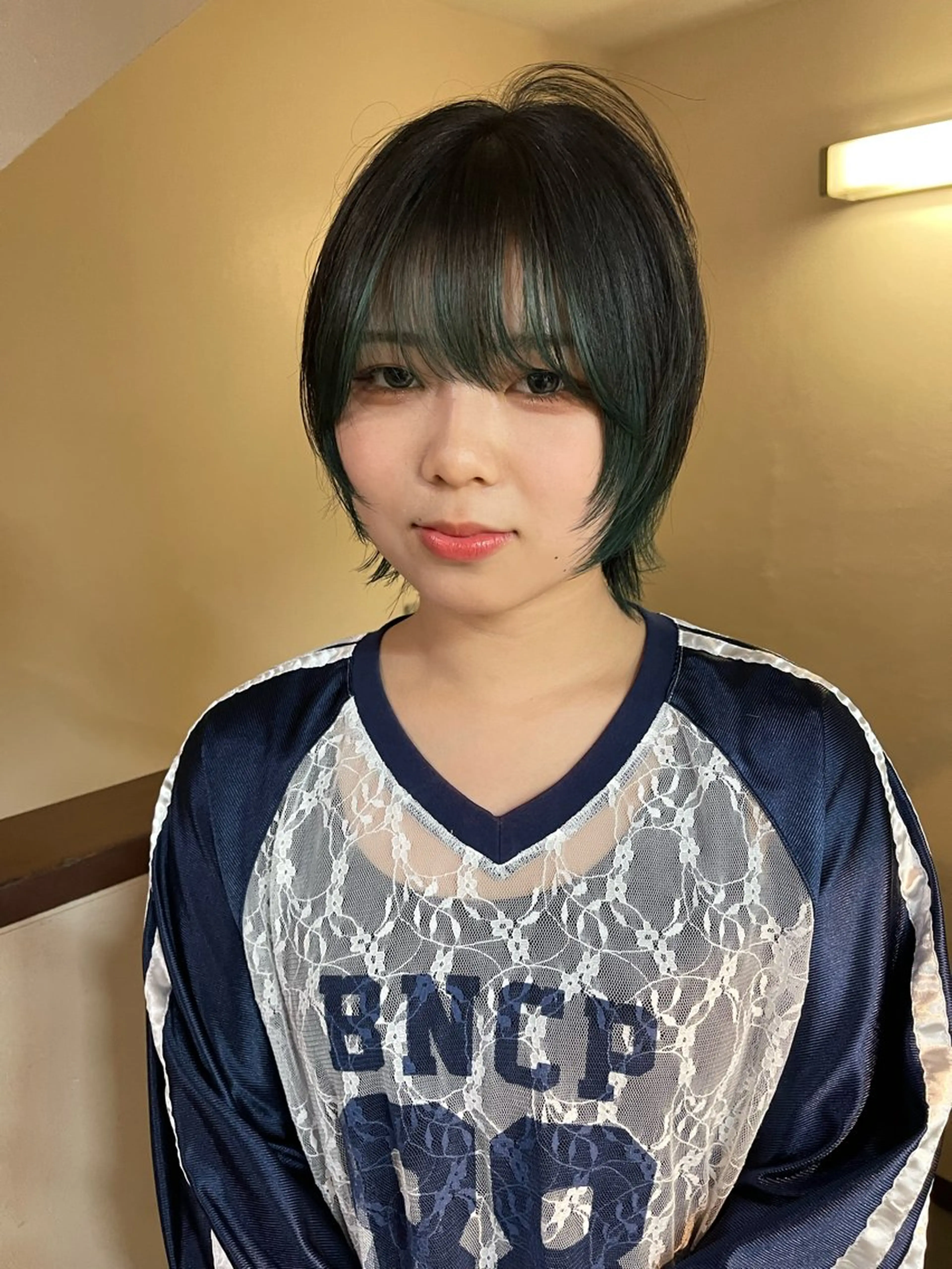 ショート カラー カット ヘアカラー トリートメント ヘアセット 安部佑哉/ハイトーン /レイヤーボブのヘアスタイル
