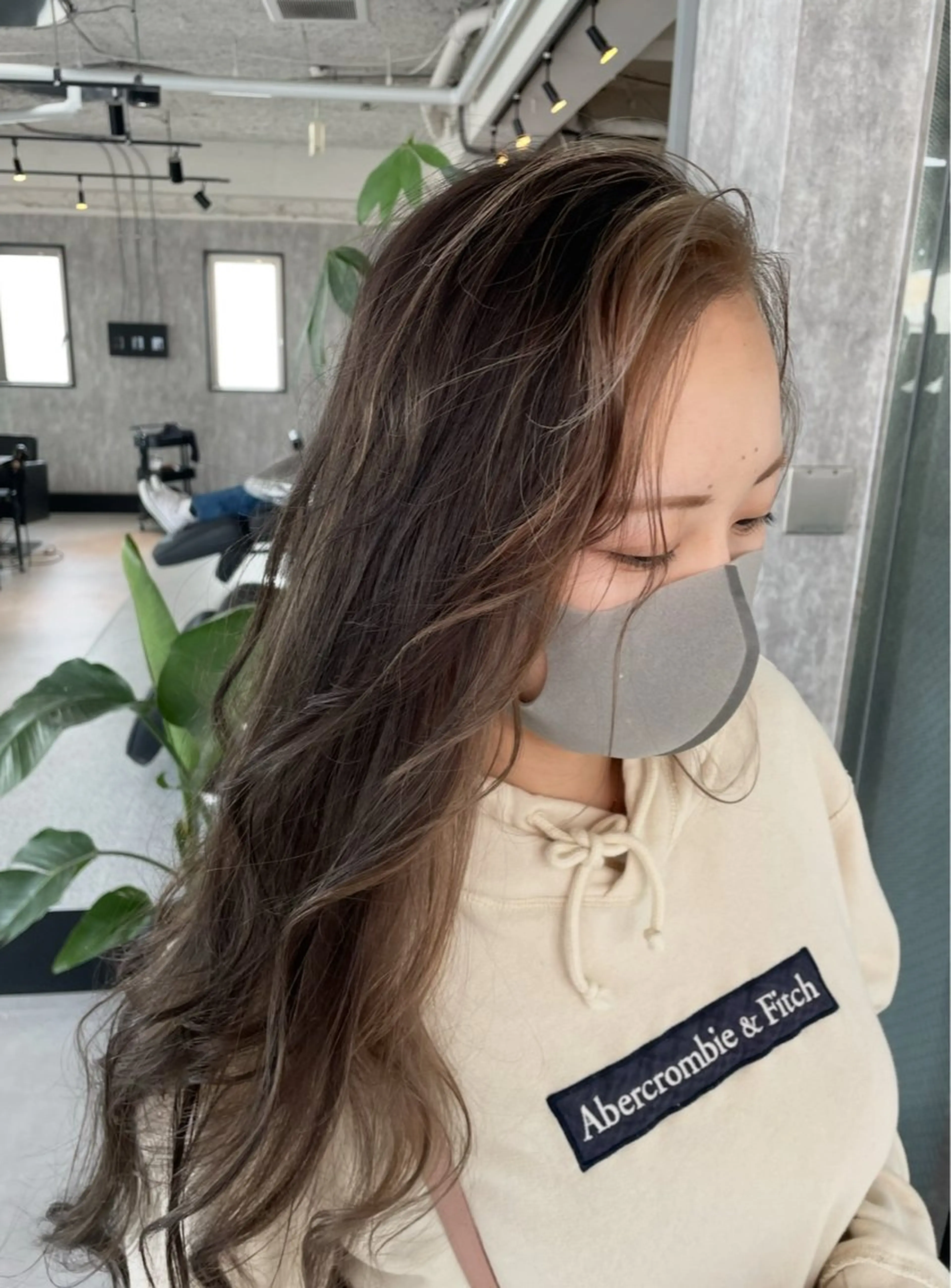 セミロング カラー カット ヘアカラー トリートメント 髪質改善&トリートメント ALLENhair八尾店所属・ALLENhair 八尾店のヘアスタイル