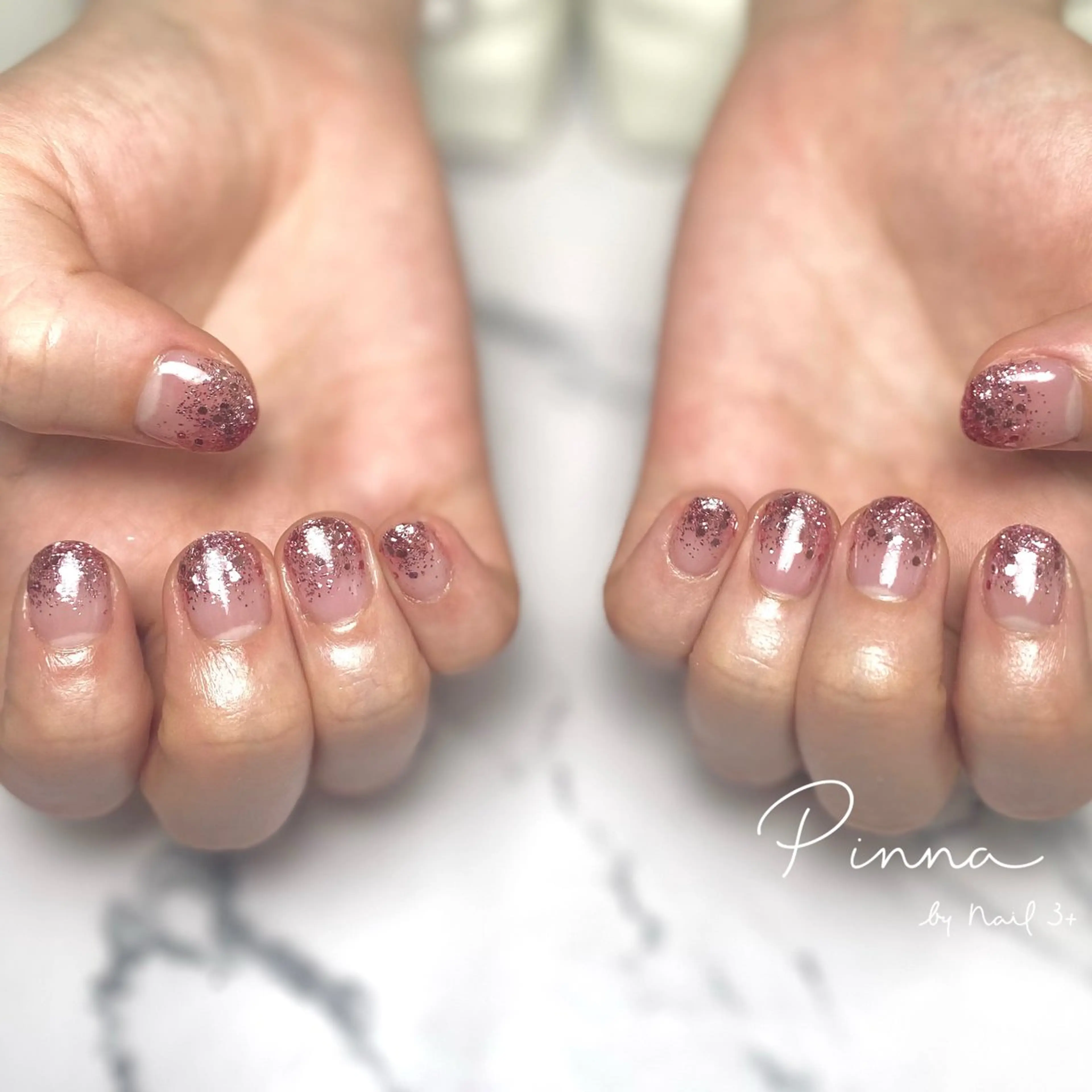 ネイル 桜ネイル グラデーション ラメ(グリッター) ラメグラデーション ピンク Pinna by nail3+所属・Mayu 🌷🦋のネイルデザイン