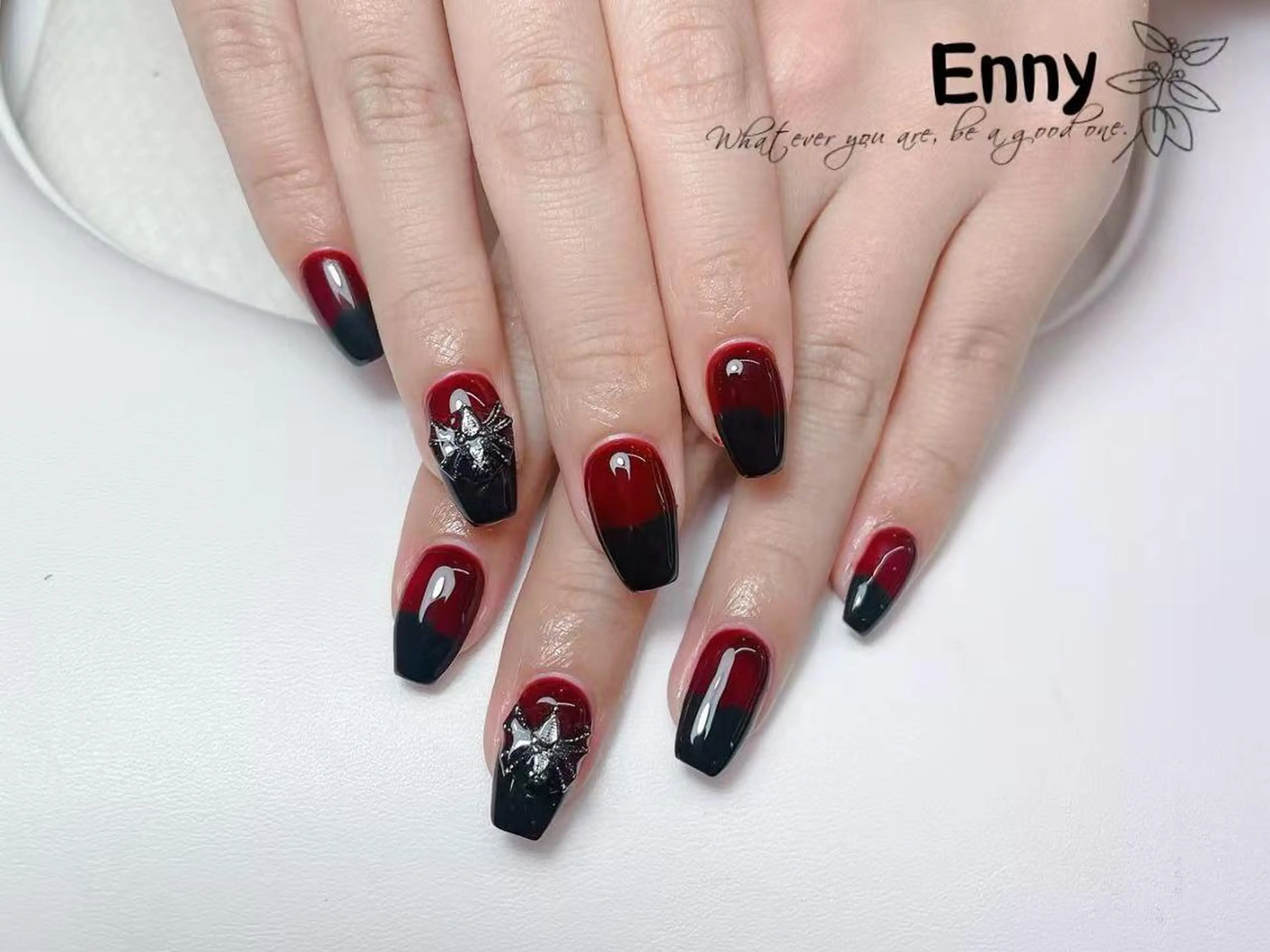ネイル チークネイル 長さ出し フラッシュネイル フットネイル フレンチネイル Nailsalon Ennyのネイルデザイン