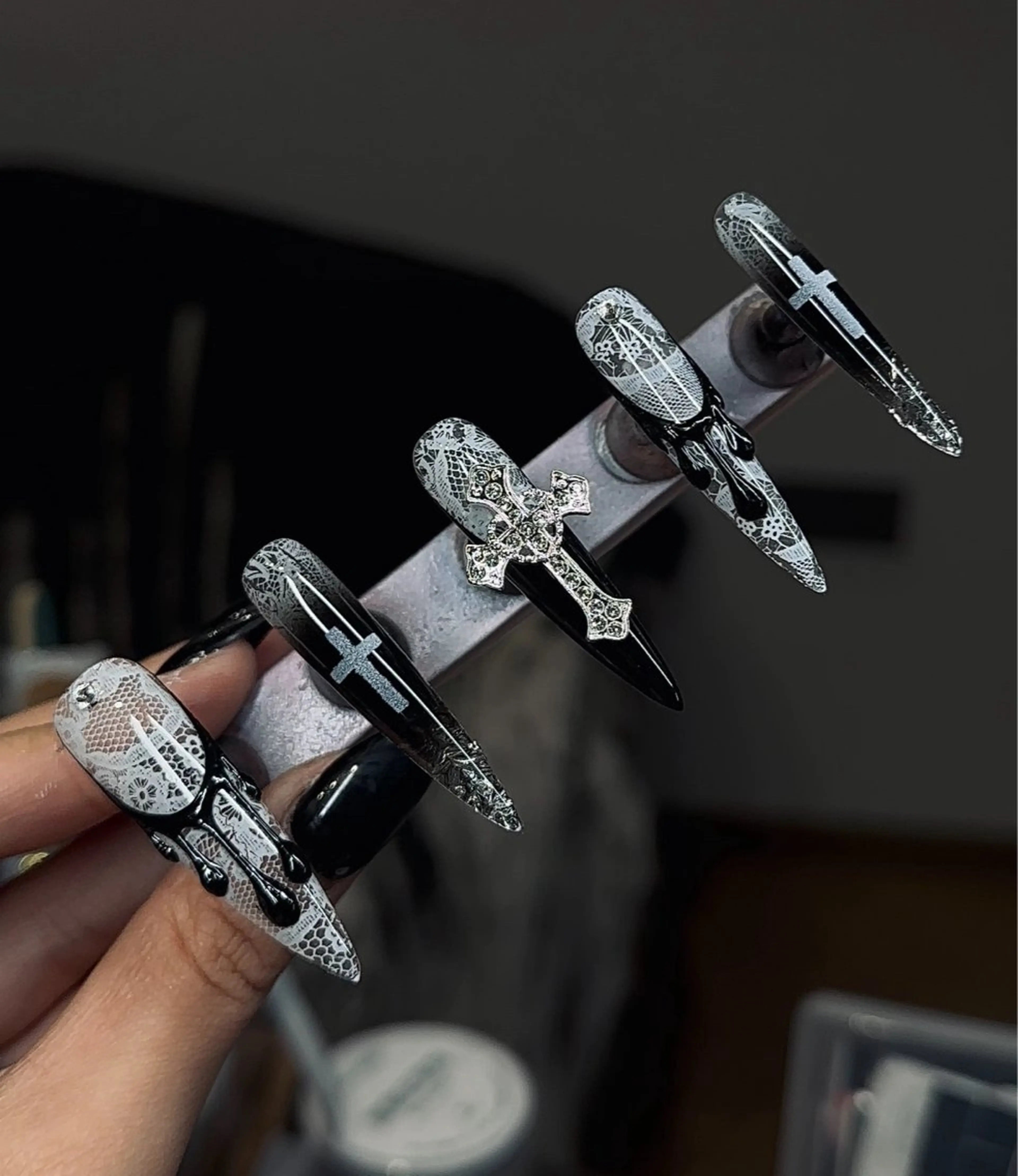 ネイル アートネイル ジェルネイル ハロウィン 韓国ネイル オフィスネイル ハンドネイル iNEKO所属・Lee Leeのネイルデザイン