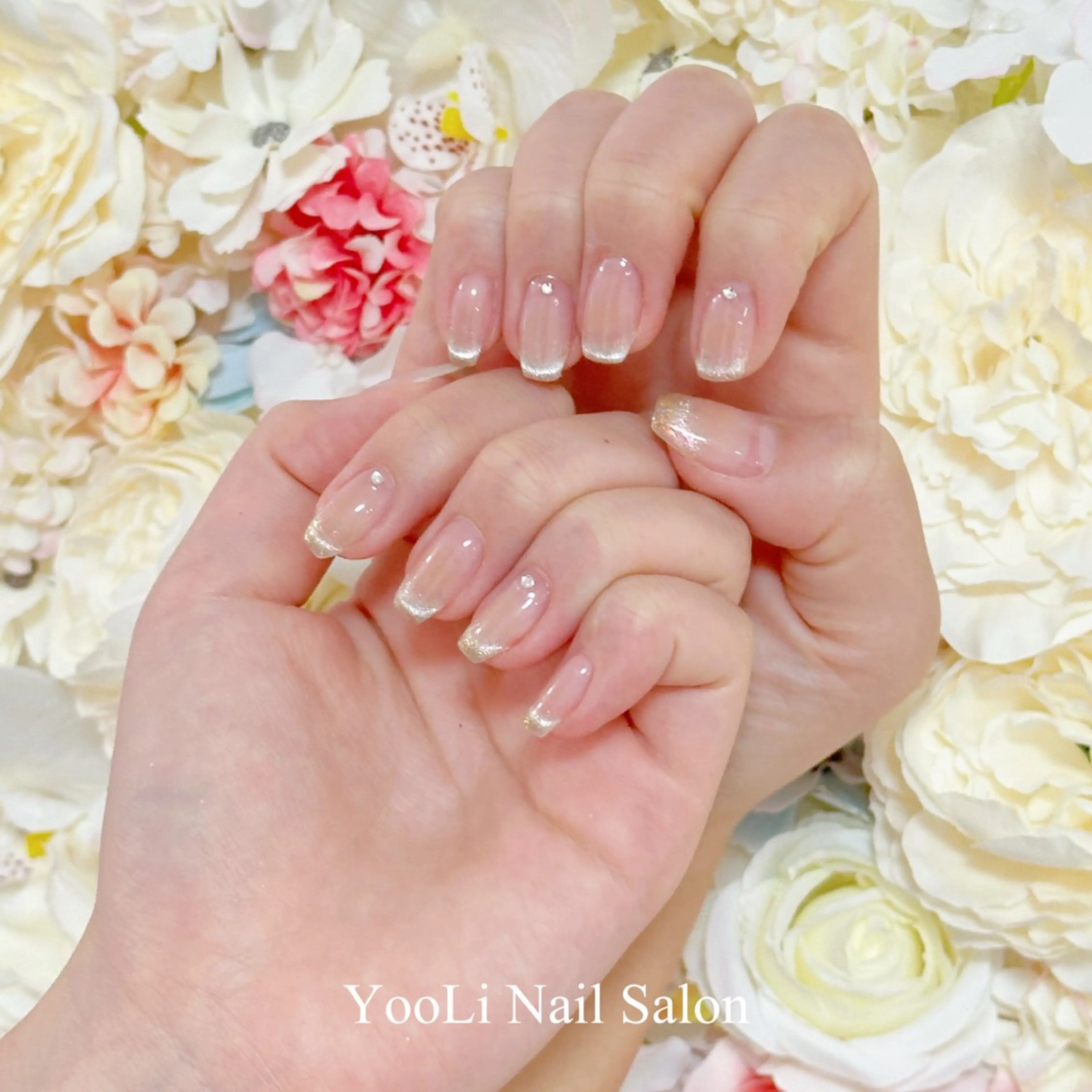 ネイル オーロラネイル チークネイル フレンチネイル ガラスフレンチ グラデーション ハンドネイル 🎀 あやのネイルデザイン