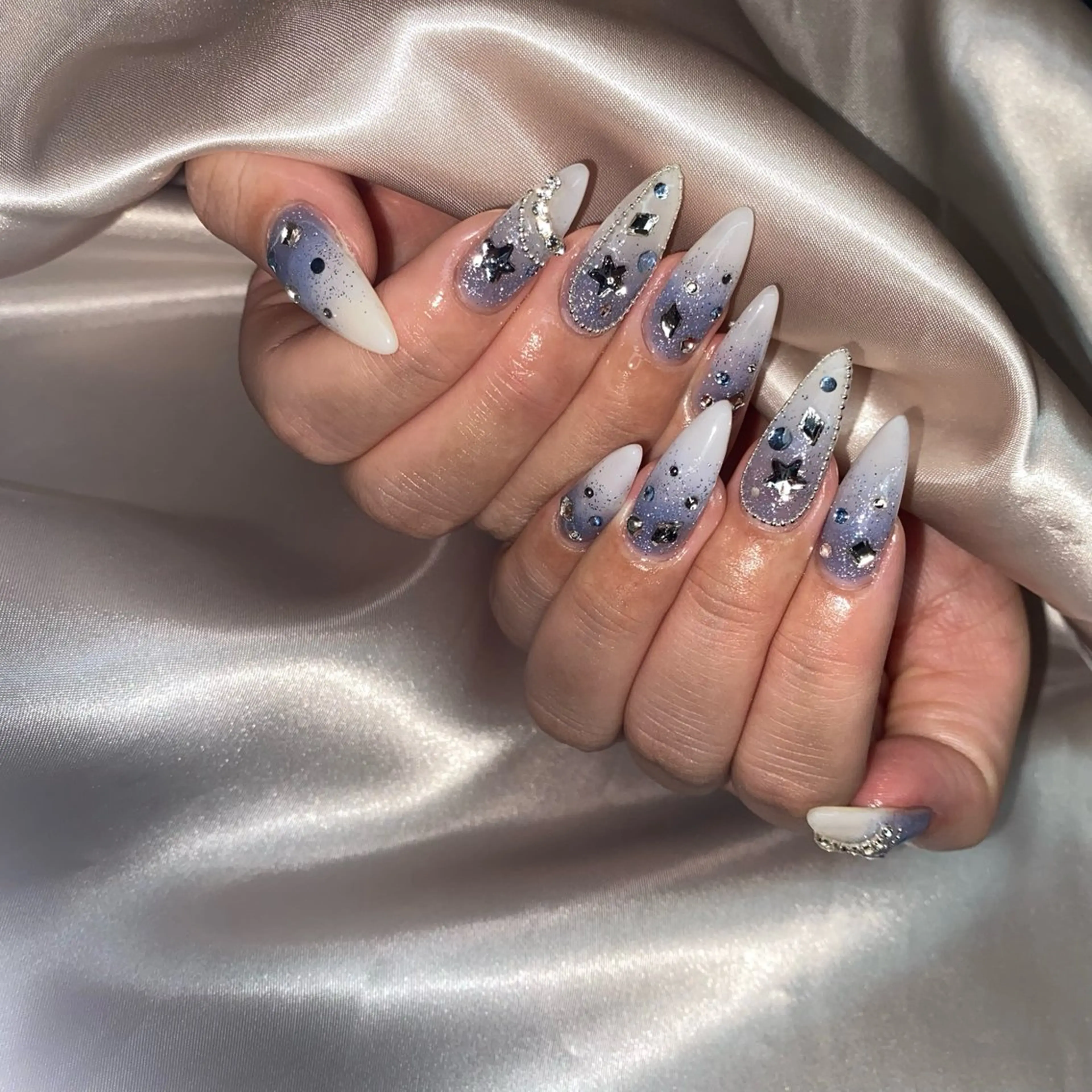 ネイル ハンドネイル la vie  Luire所属・la vie Luire ｱｽｶのネイルデザイン