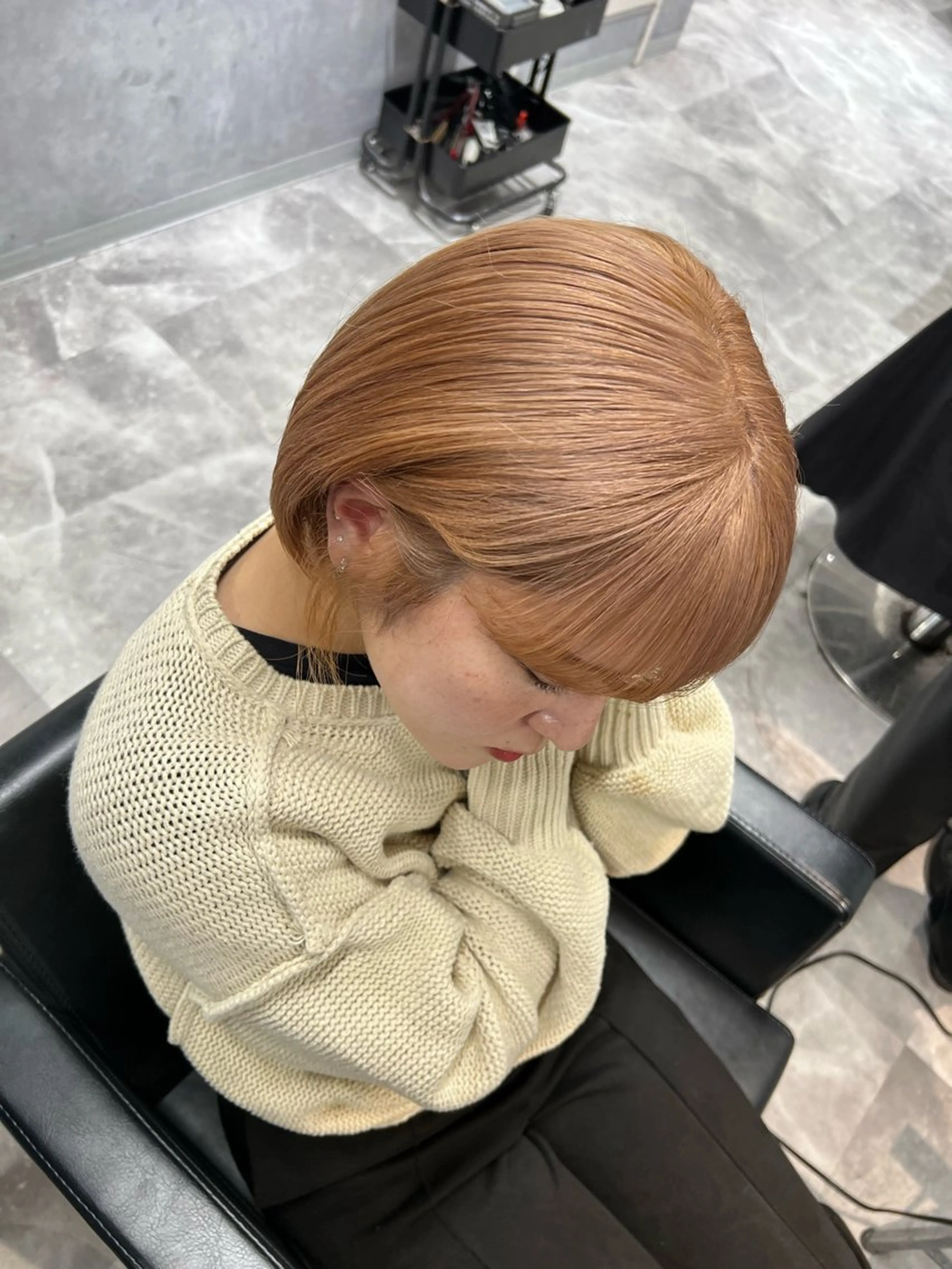 ショート カラー ブリーチ ケアブリーチ トリートメント TOMONA👑 ミルクティーレイヤーのヘアスタイル