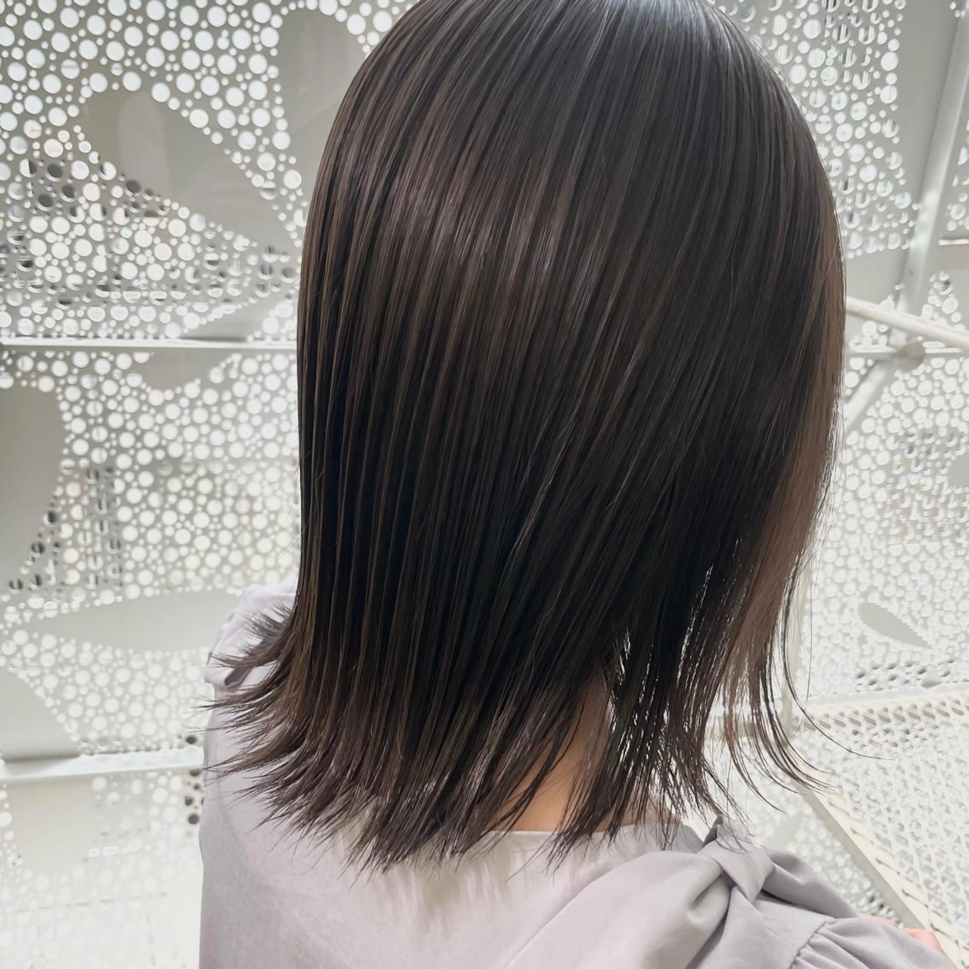 ショート カラー アッシュ アッシュグレー 透明感カラー イルミナカラー デジパモデル/ SAKIのヘアスタイル