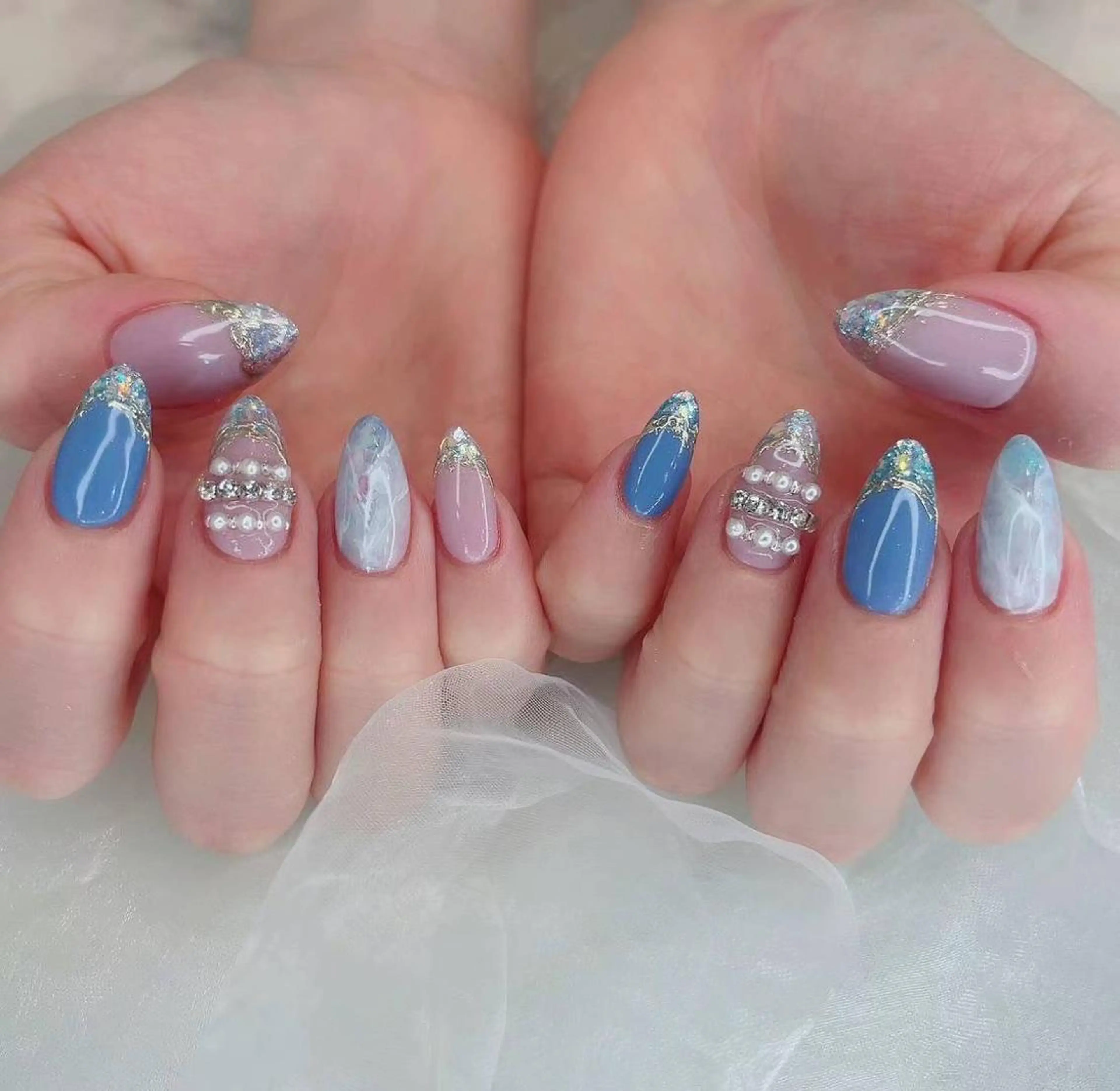ネイル ブルー フレンチネイル ラメ(グリッター) Babarla Nailのネイルデザイン