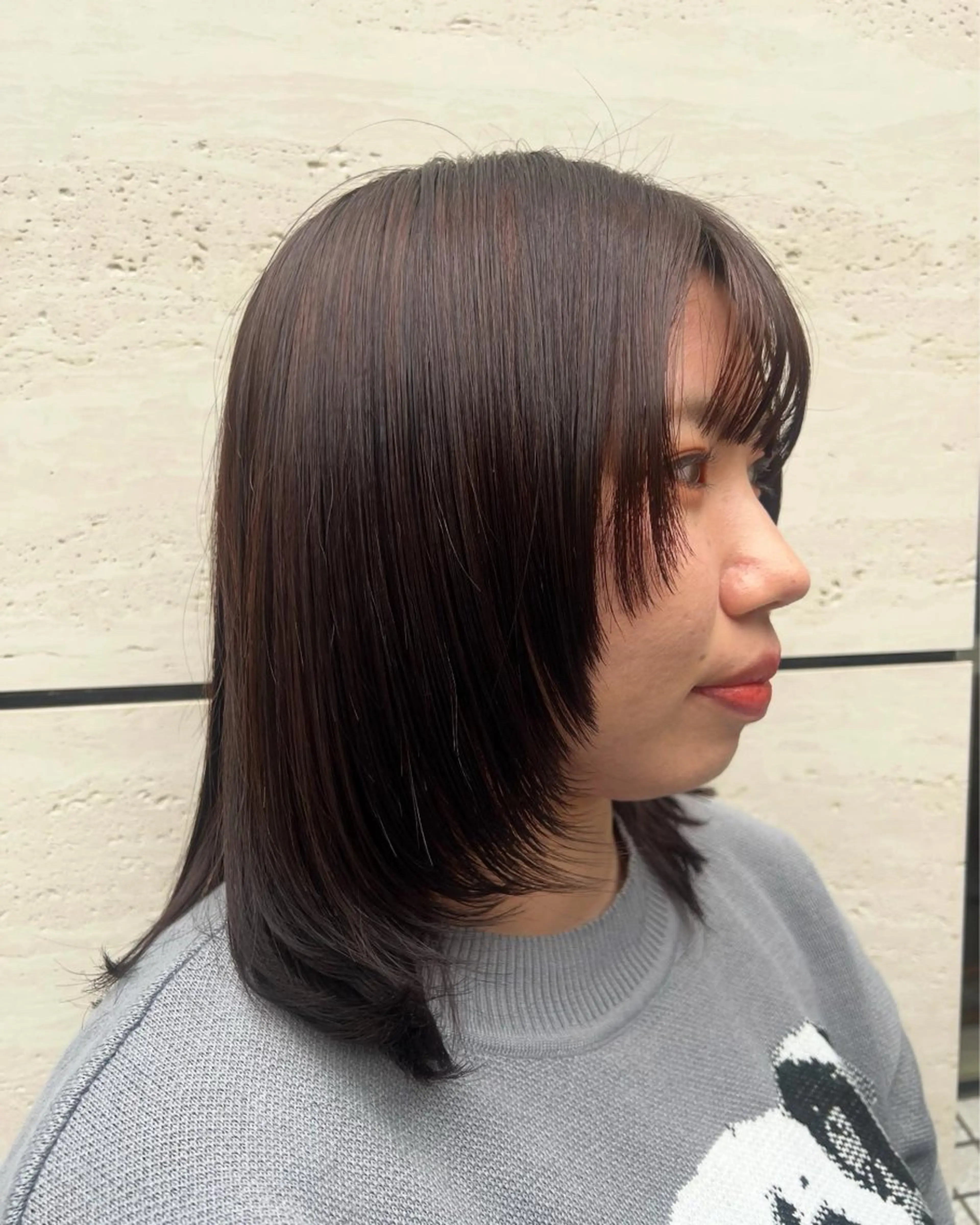 ミディアム カラー ブラウンカラー ショコラブラウン 顔周りカット ハイレイヤー レイヤーカット Lafith hair coco 博多店所属・脇山 真生のヘアスタイル