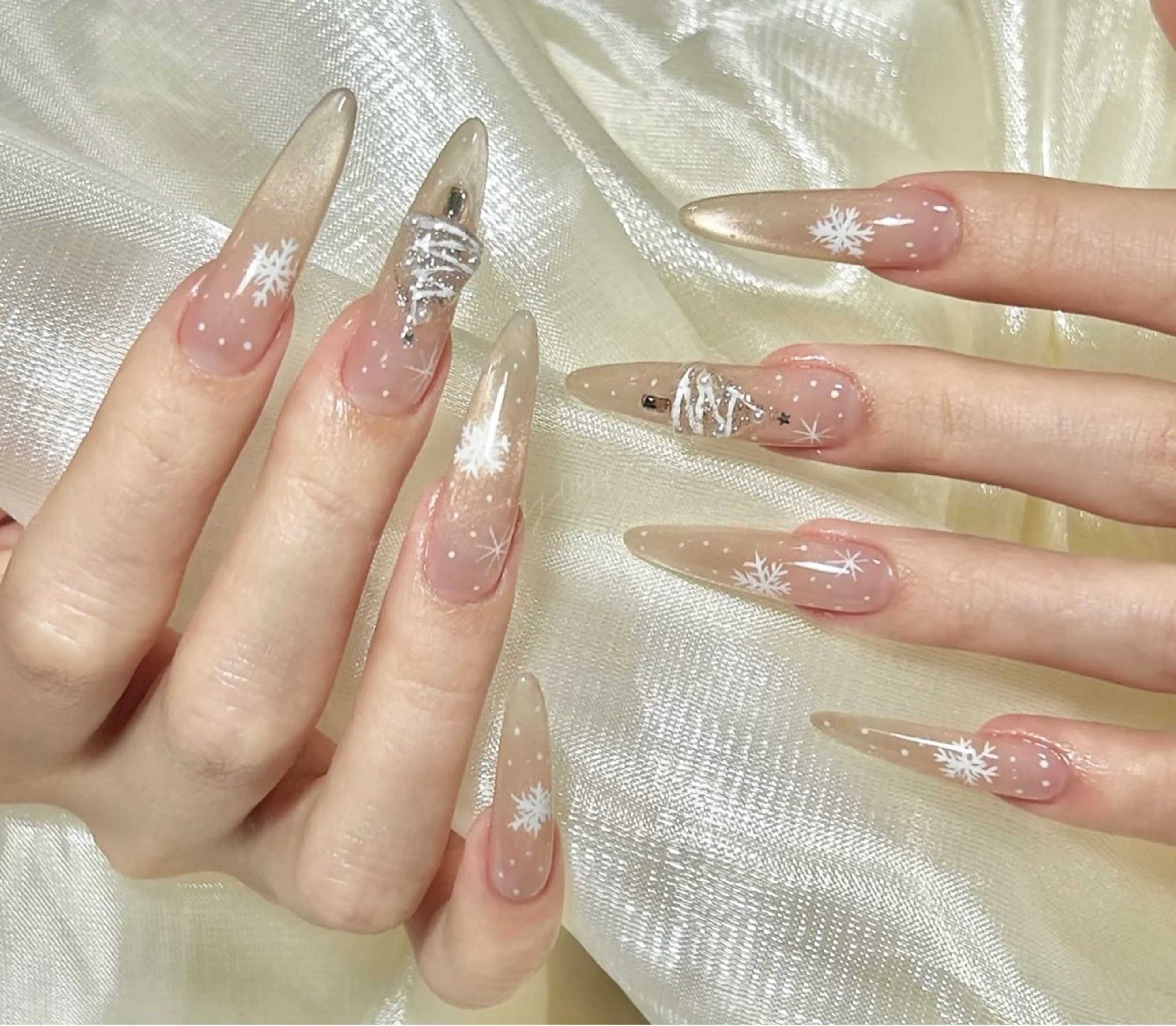 ネイル オーロラネイル 成人式 フットネイル フレンチネイル ジェルネイル ハンドネイル 長さだし専門 ありさのネイルデザイン