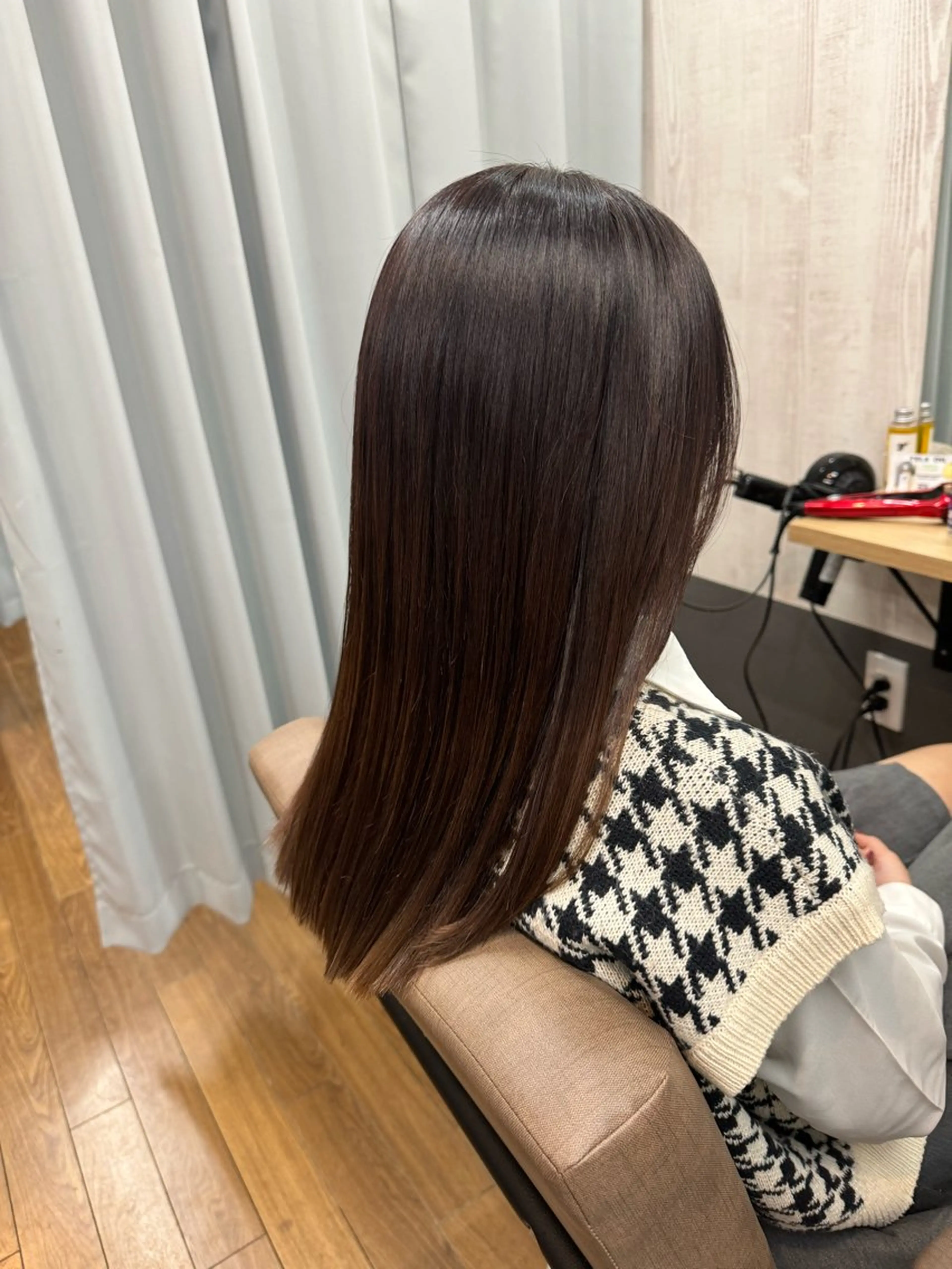 セミロング カット ヘアカラー トリートメント TELA HAIR 稲毛店　千尋のヘアスタイル
