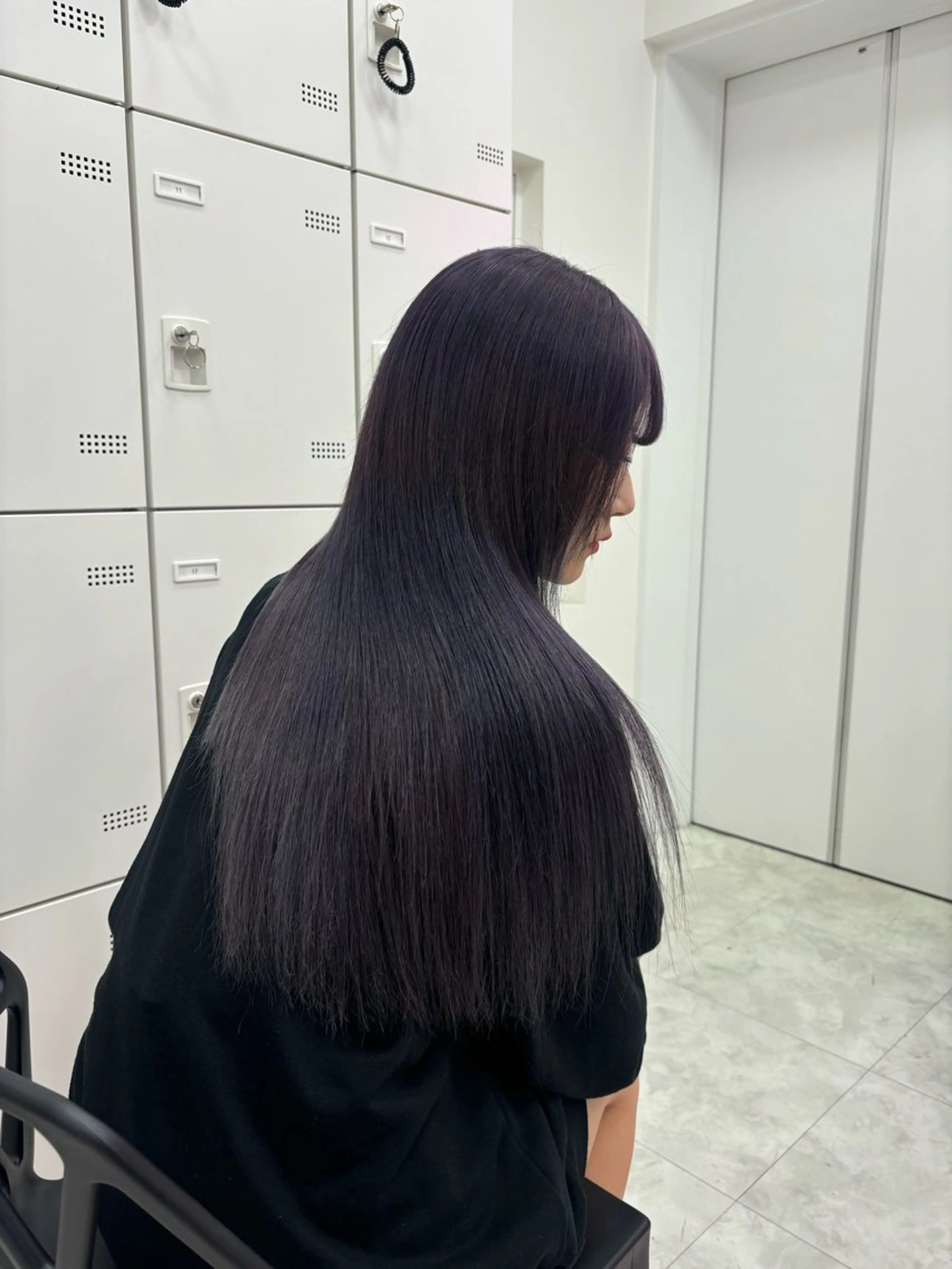 ロング カラー ヘアカラー トリートメント ヘッドスパ 韓国レイヤー ハッシュカットのヘアスタイル