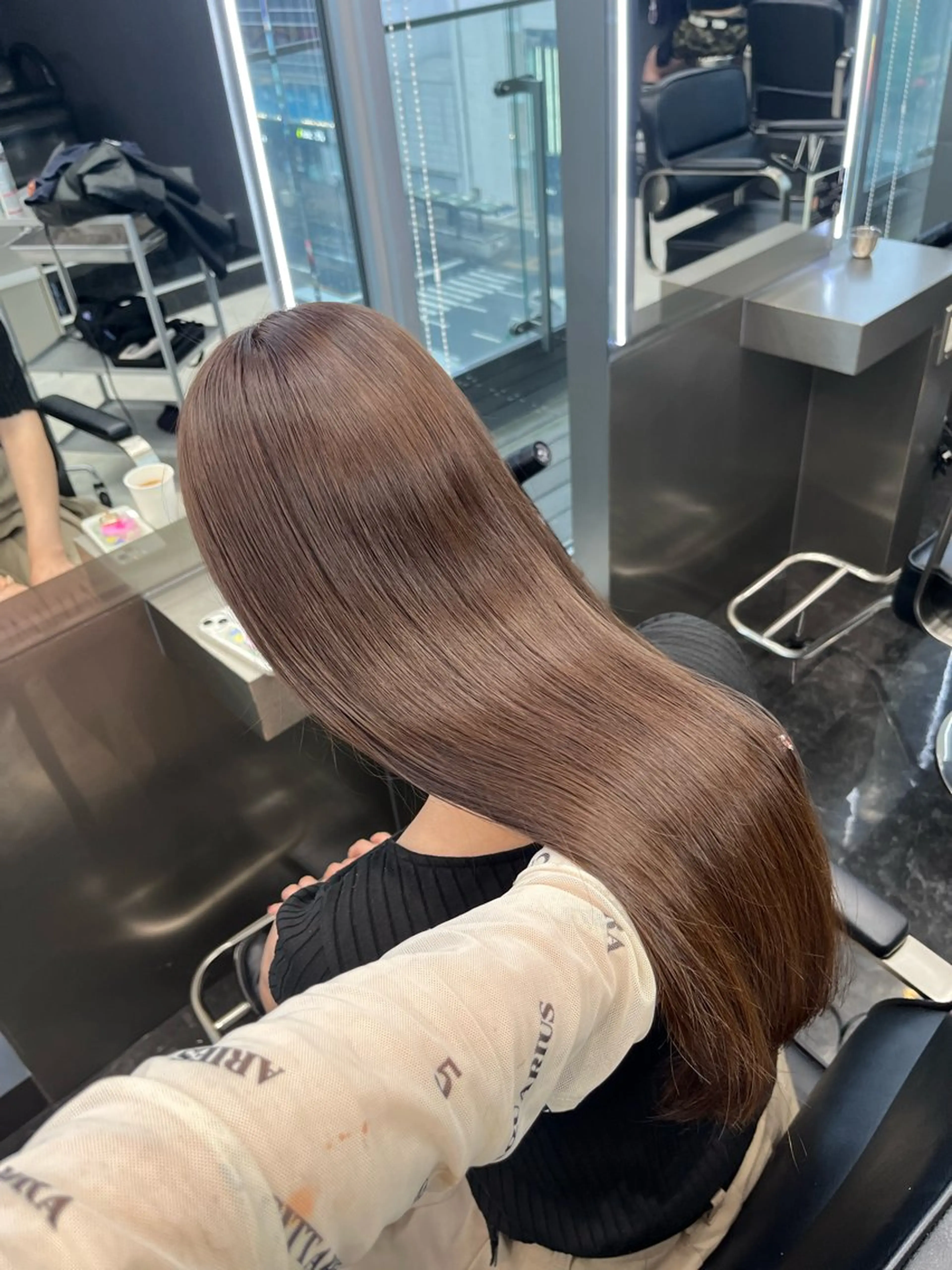 ロング カラー ヘアアレンジ ベージュカラー ブリーチ ブラウンカラー 透明感カラー グレージュ カット ヘアカラー トリートメント ヘアセット ハイトーン/透明感 カラー/rina🎀のヘアスタイル
