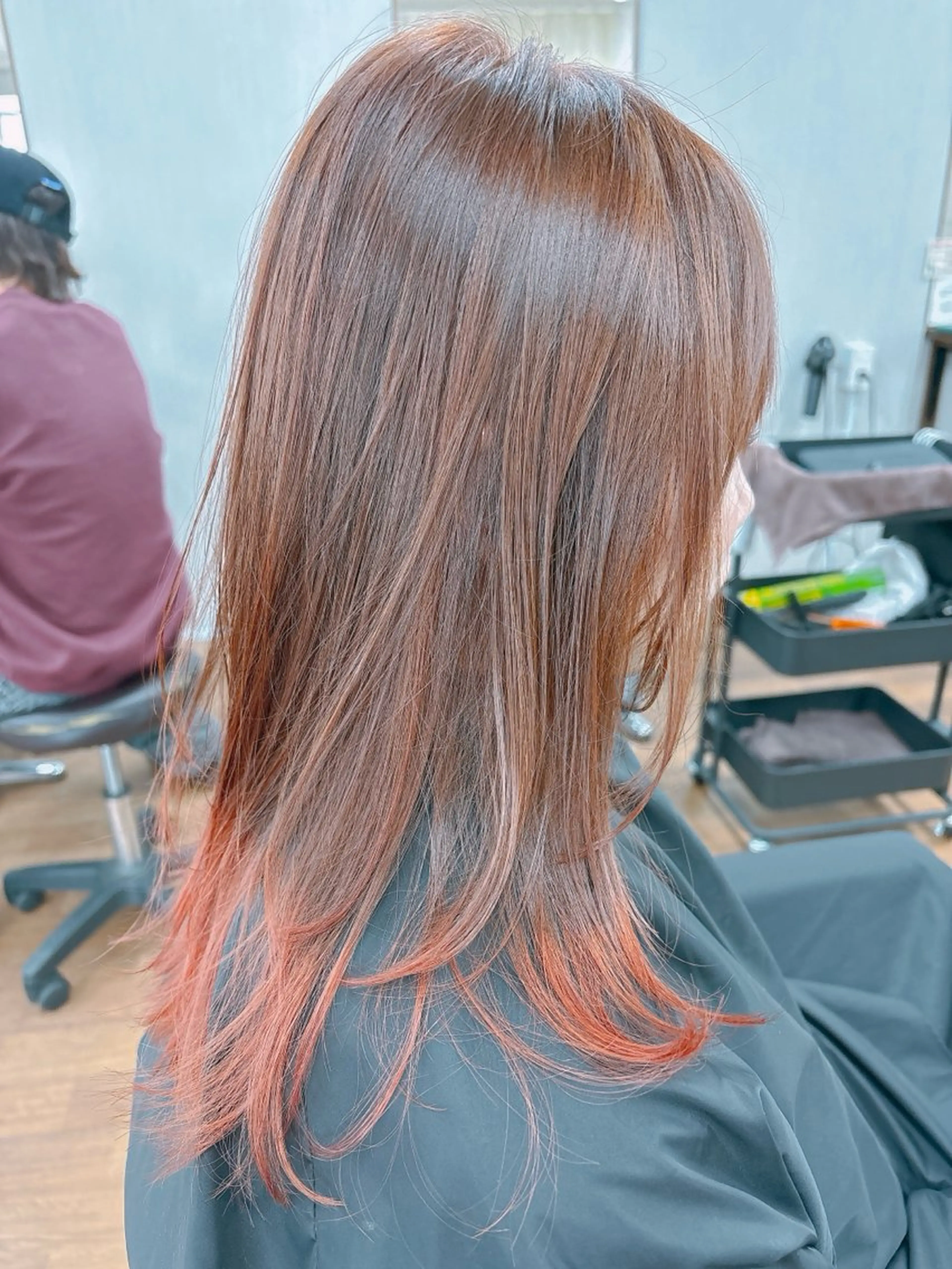 セミロング カラー 梅澤 由衣のヘアスタイル