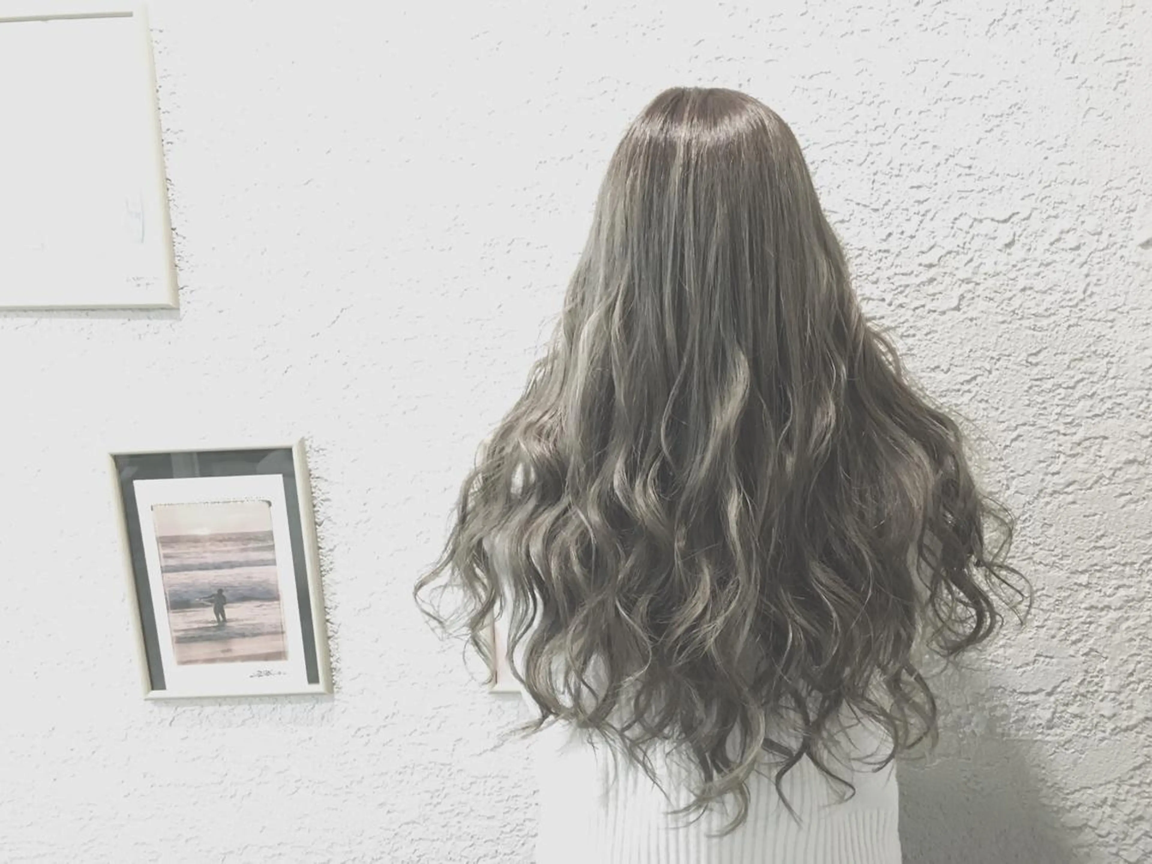ロング カラー アッシュ ブリーチ ハイライトカラー ハイトーンカラー 3Dハイライト てんま さやかのヘアスタイル