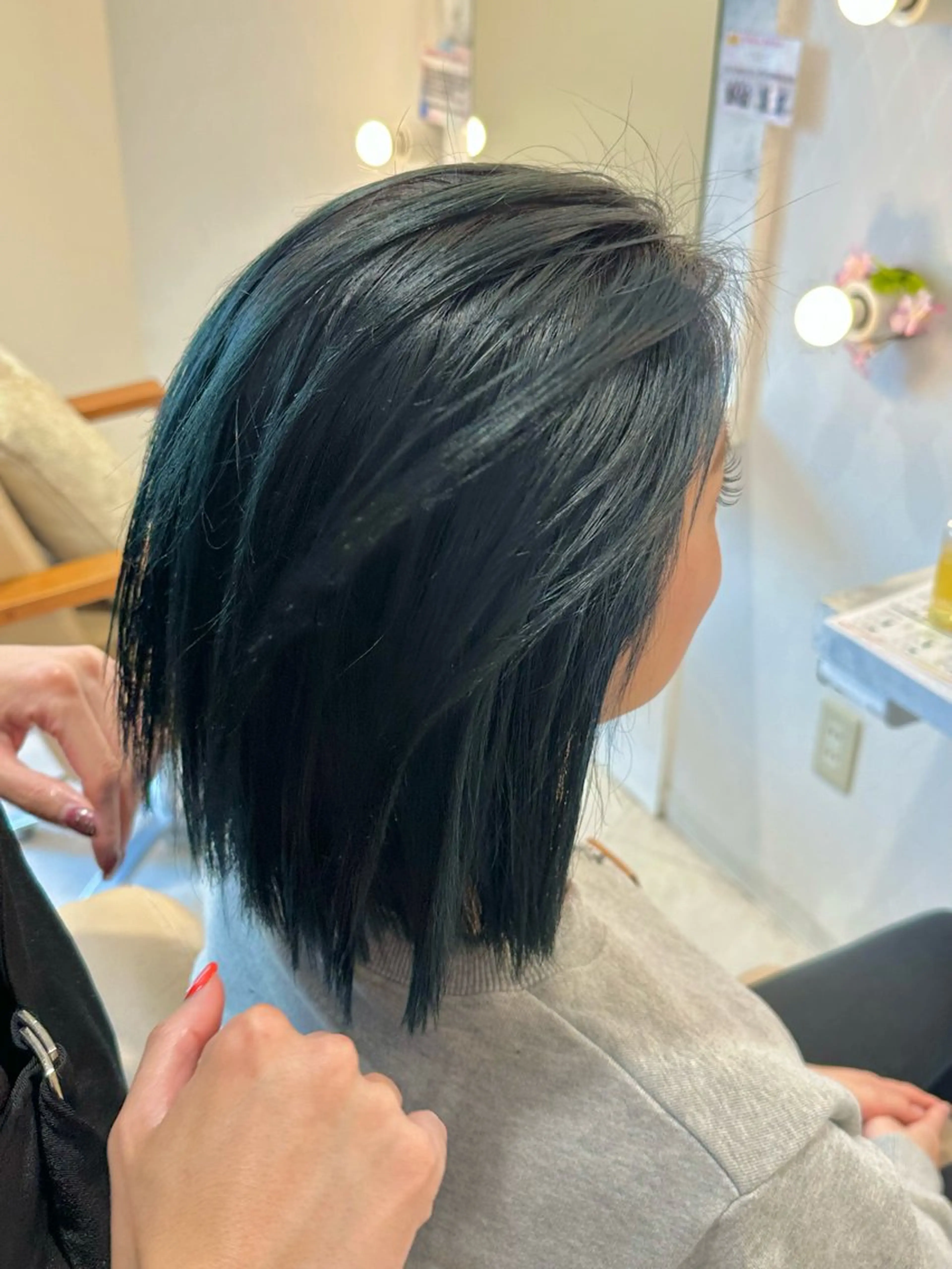 ミディアム カラー ブリーチ ハイトーンカラー ヘアカラー 畑中 夢のヘアスタイル
