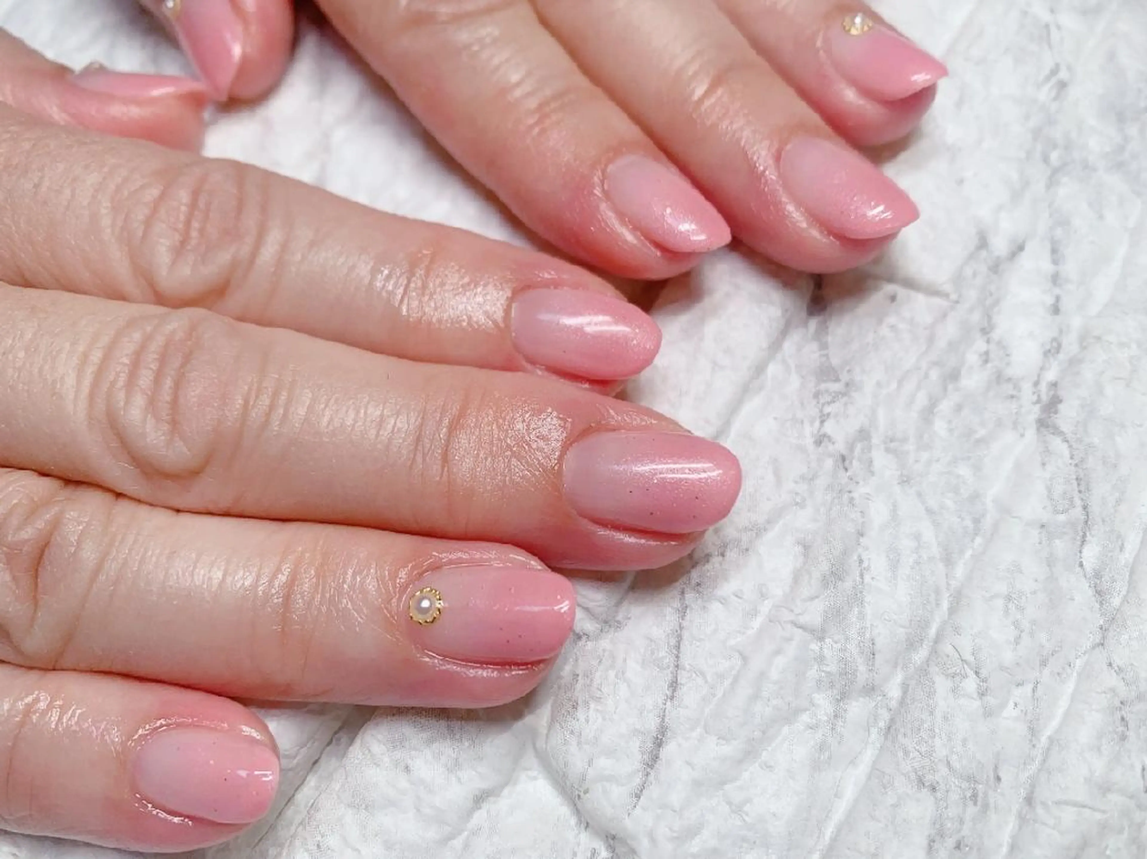 ネイル ハンドネイル ハンドケア 佐藤 結衣のネイルデザイン