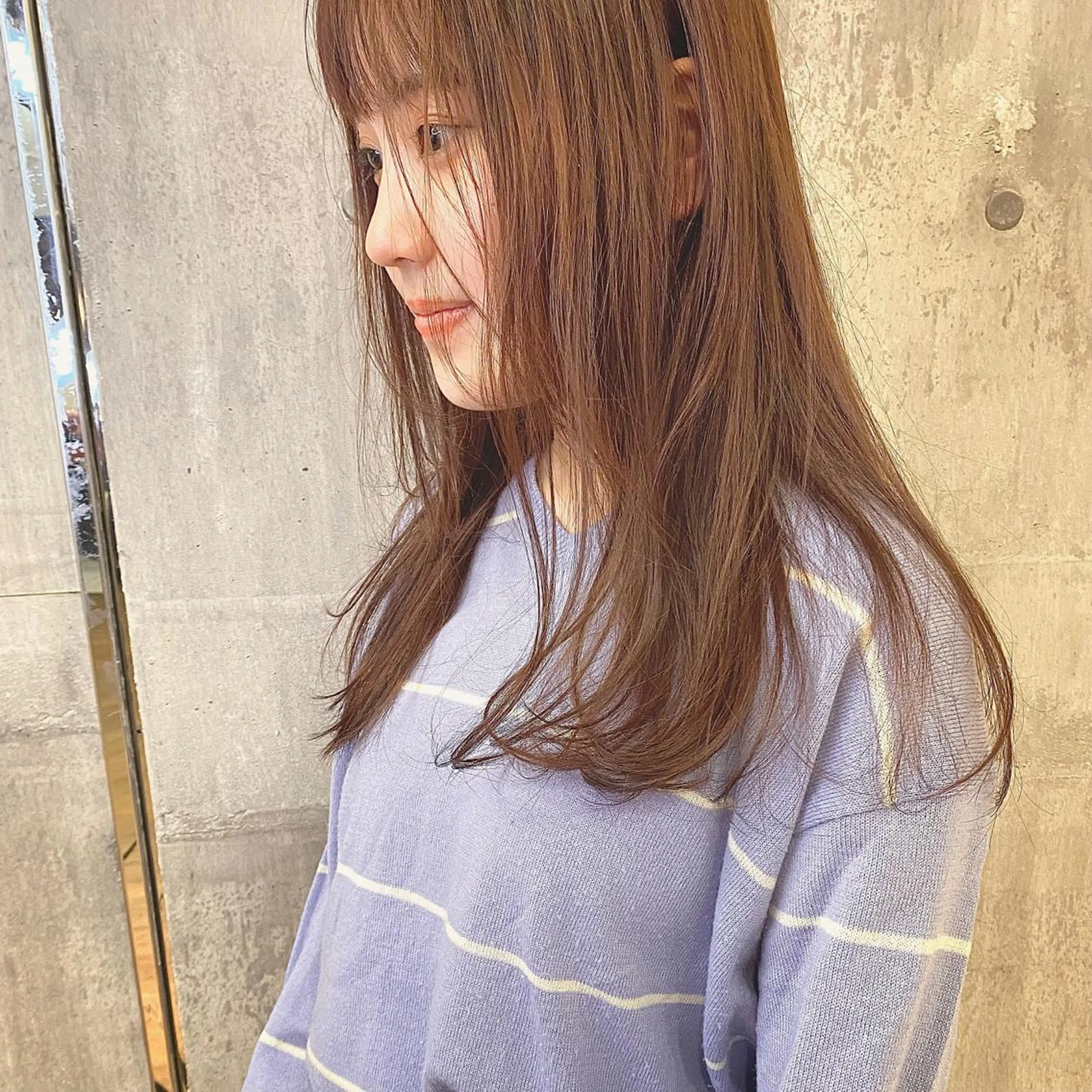 ミディアム カット ヘアカラー トリートメント 髪質改善ｶﾗｰ ｹｱﾌﾞﾘｰﾁ/ﾀﾑのヘアスタイル