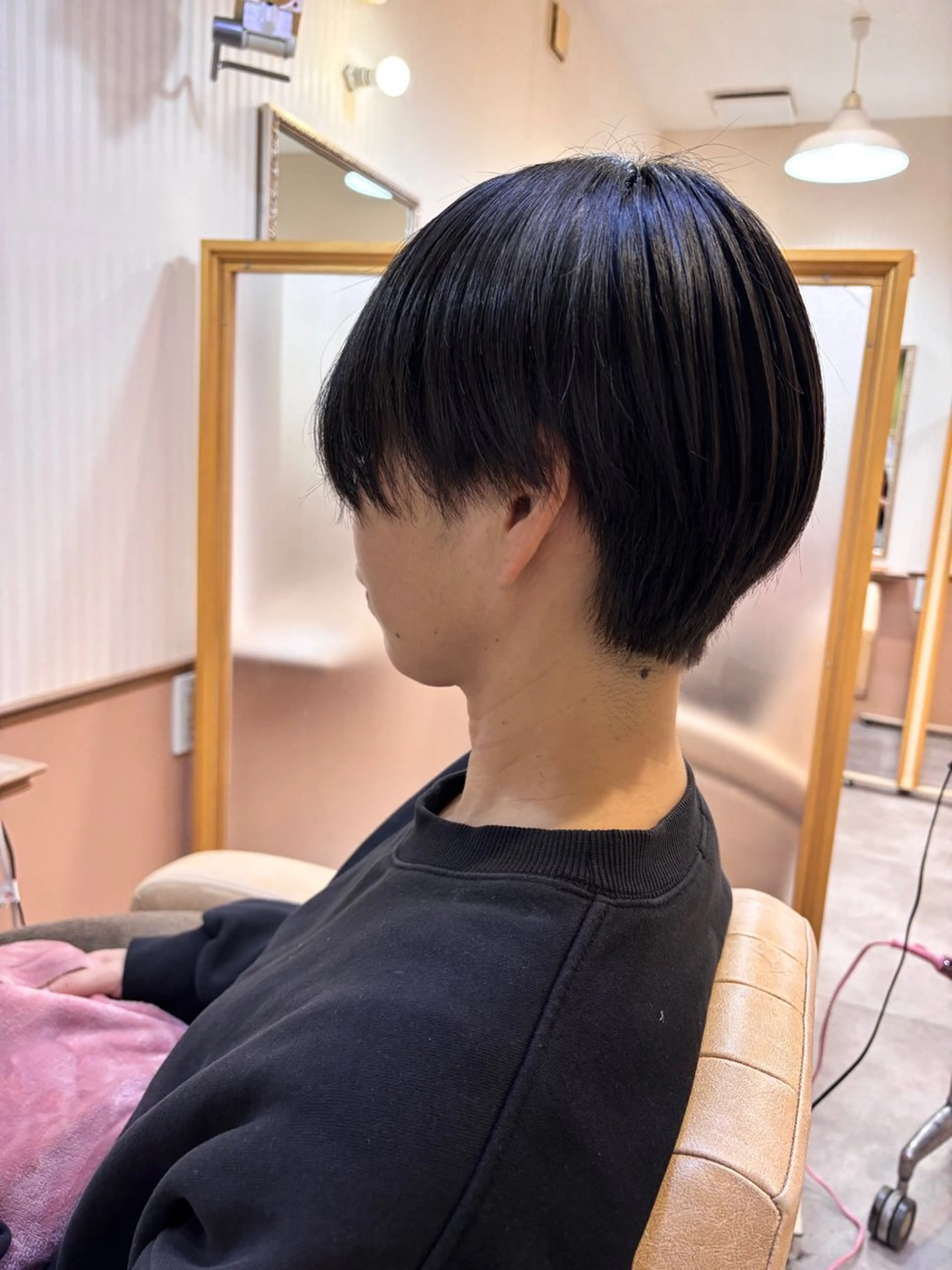 ショート シンセティックヘアデザイン所属・吉井 愛のヘアスタイル