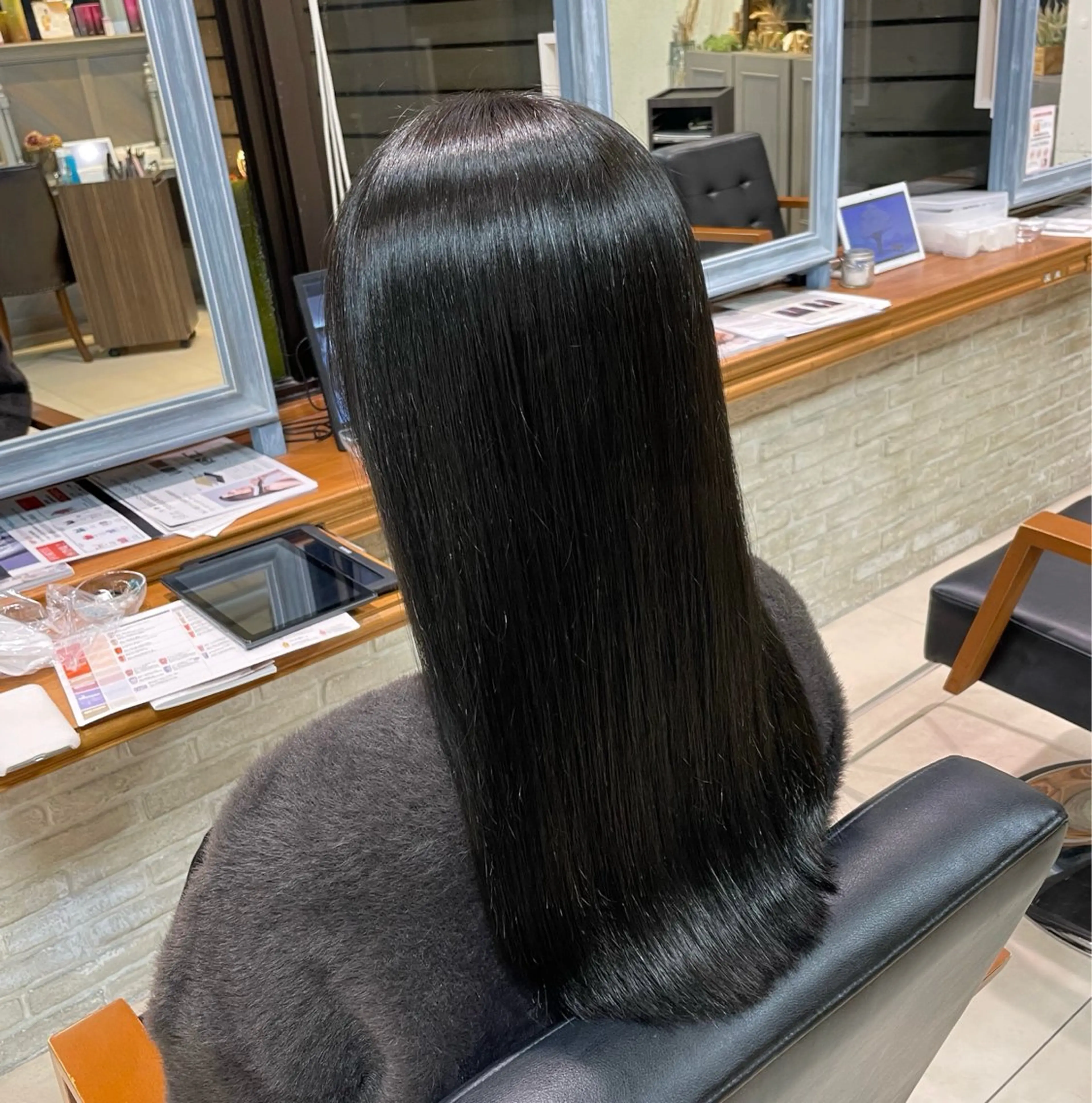 ミディアム カラー 透明感カラー🎀／ マツエクのヘアスタイル