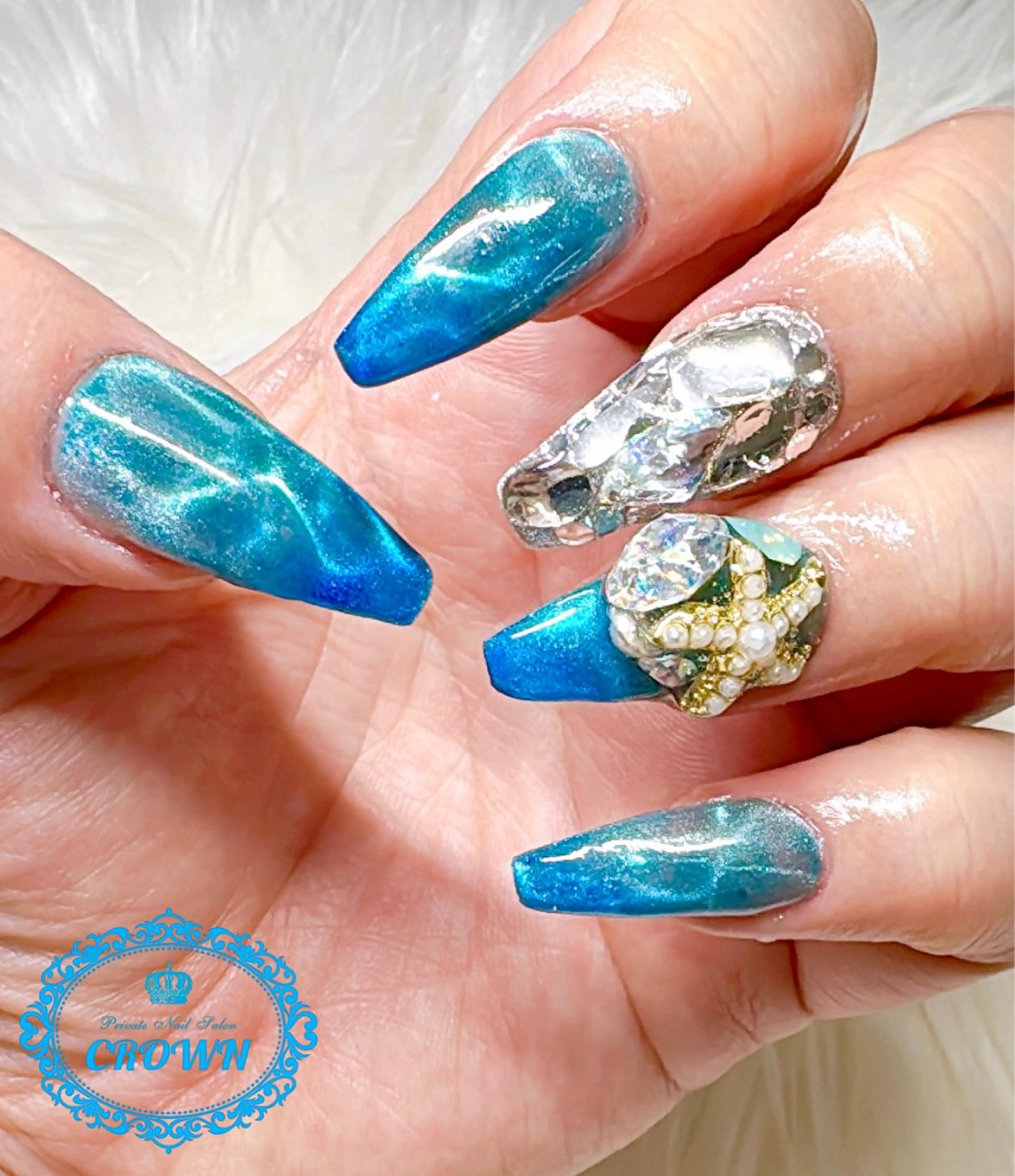 ネイル CROWN プライベートサロンのネイルデザイン