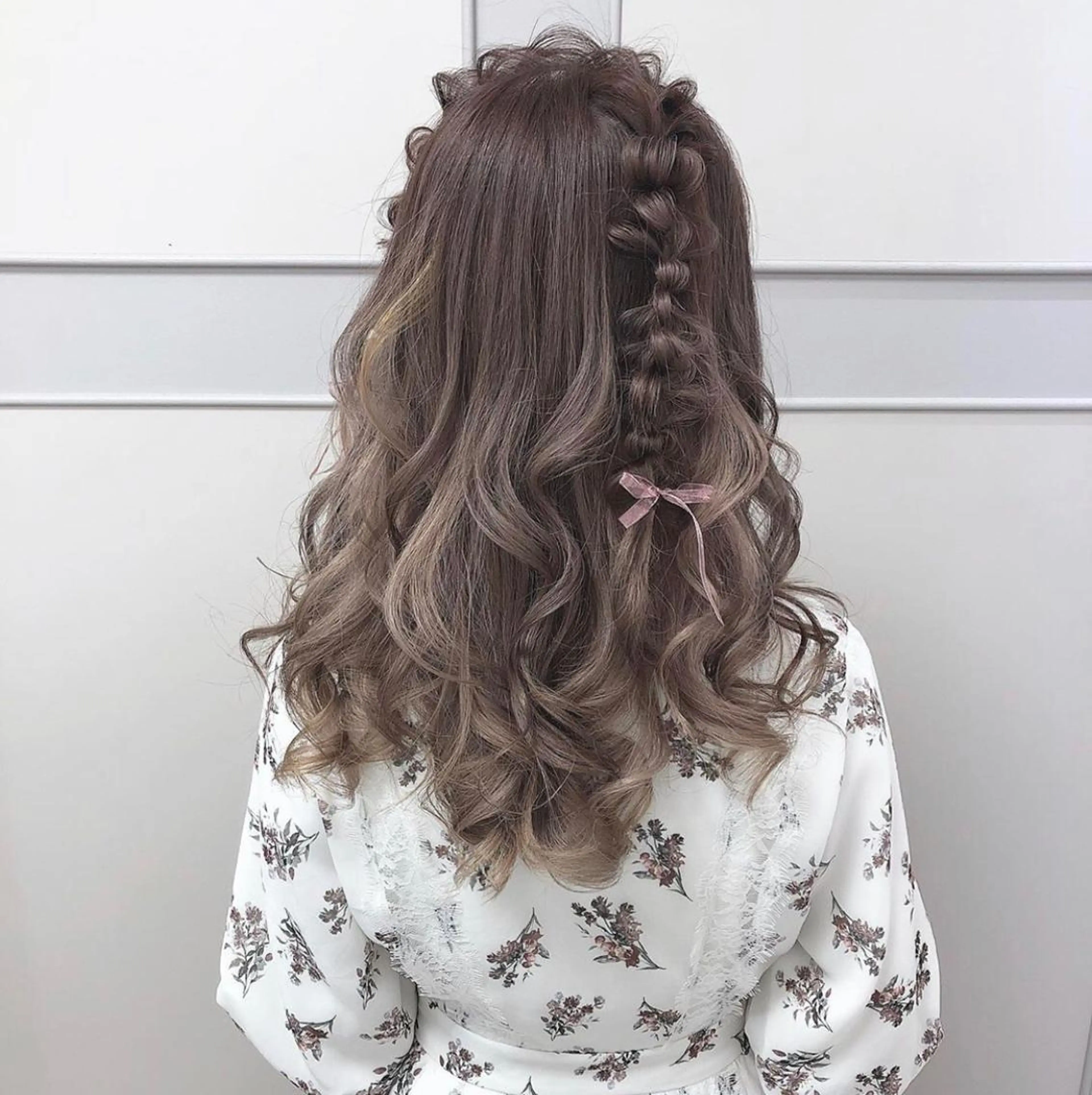 ロング カラー ヘアアレンジ ハーフアップ autre所属・大久保 ひでなりのヘアスタイル