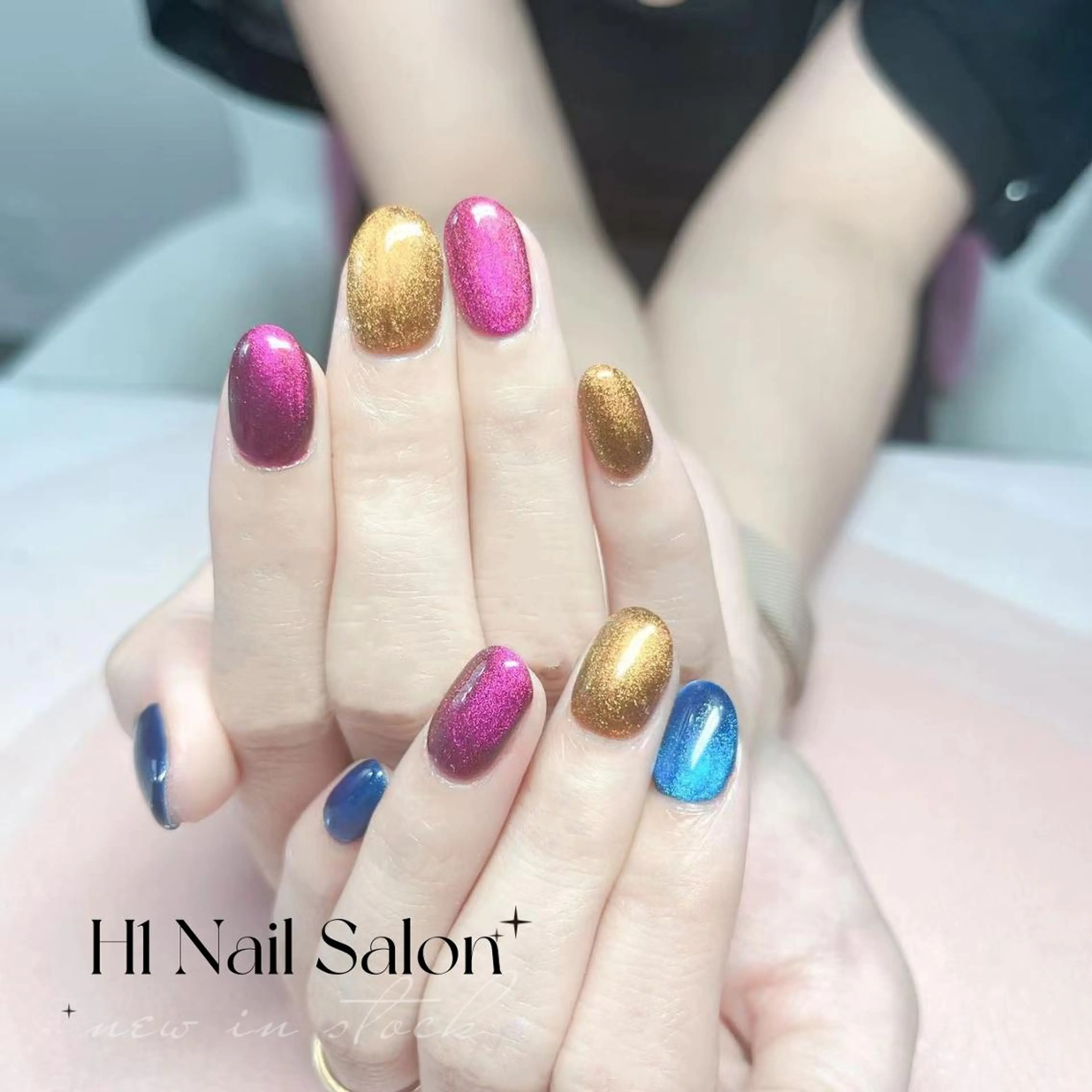 ミディアム H1 ネイル サロンのネイルデザイン